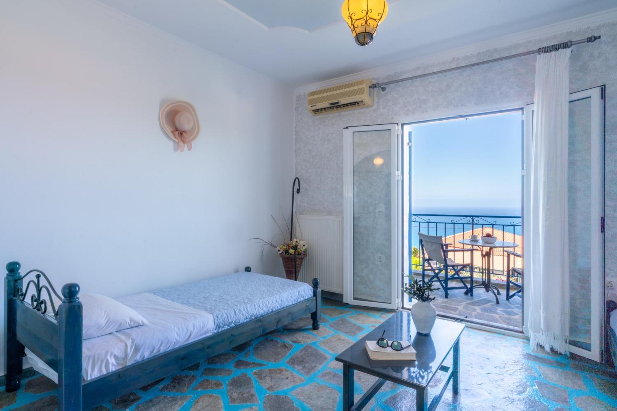 Aparthotel Sirines