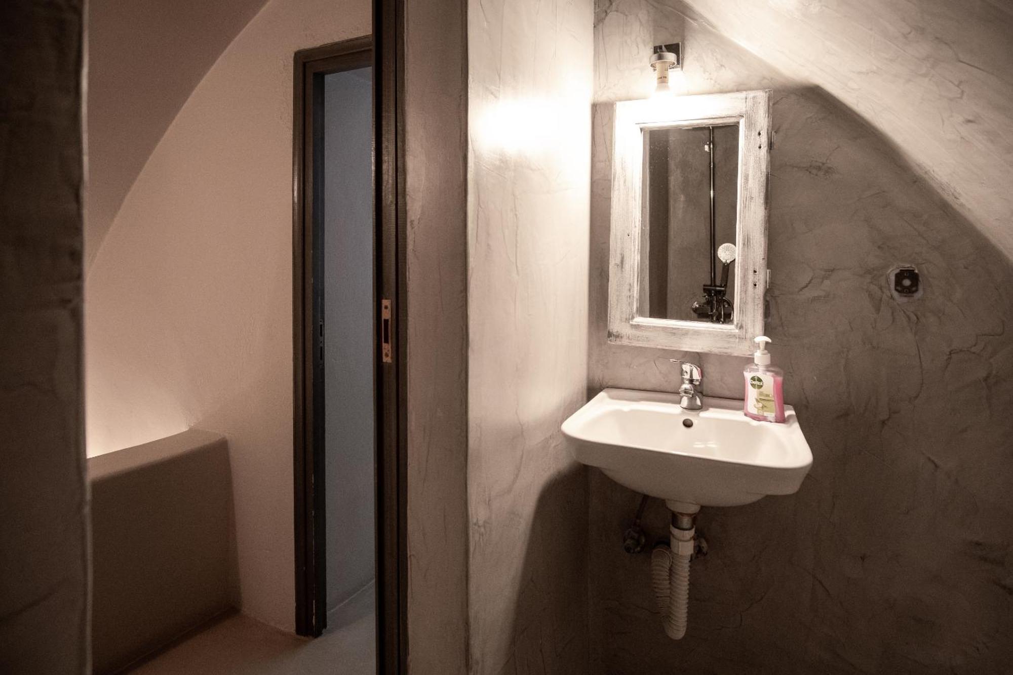 Holiday home Alafouzou Cave Loft