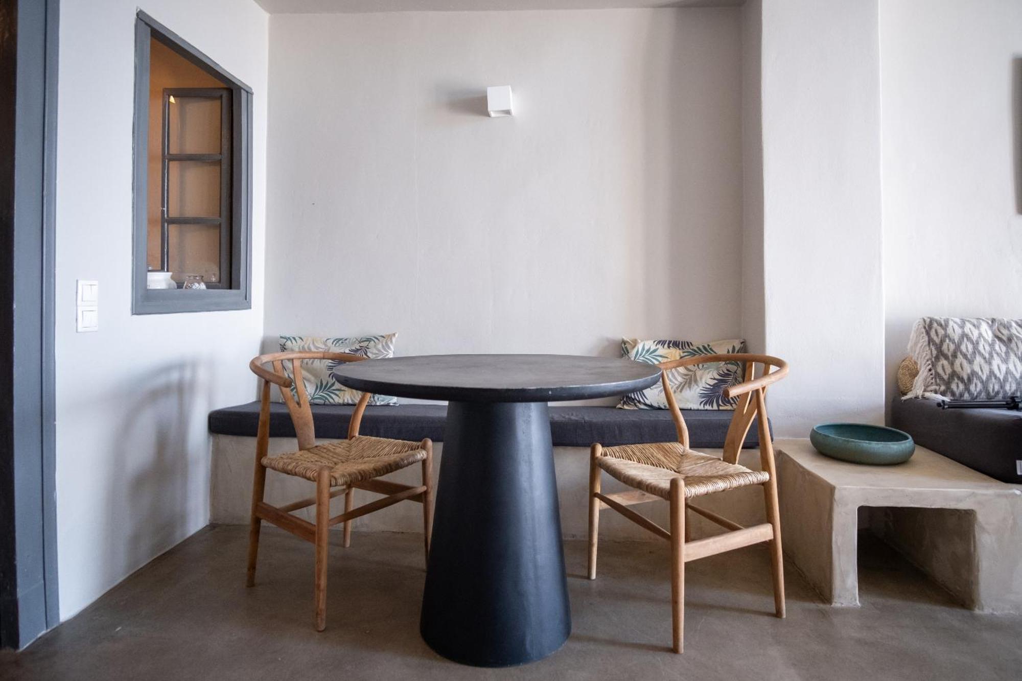 Alafouzou Cave Loft *