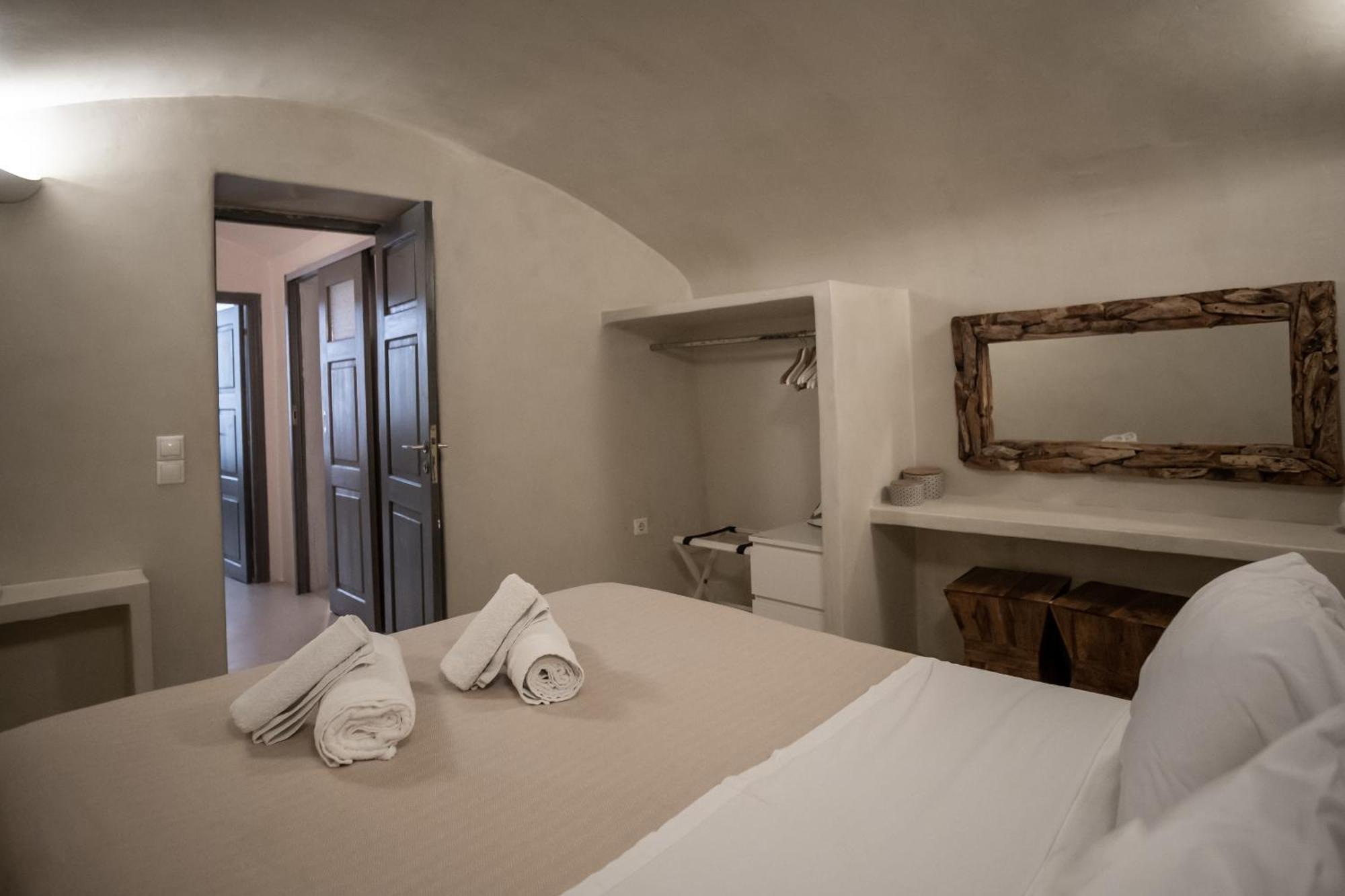 Alafouzou Cave Loft * Oia (Santorini)