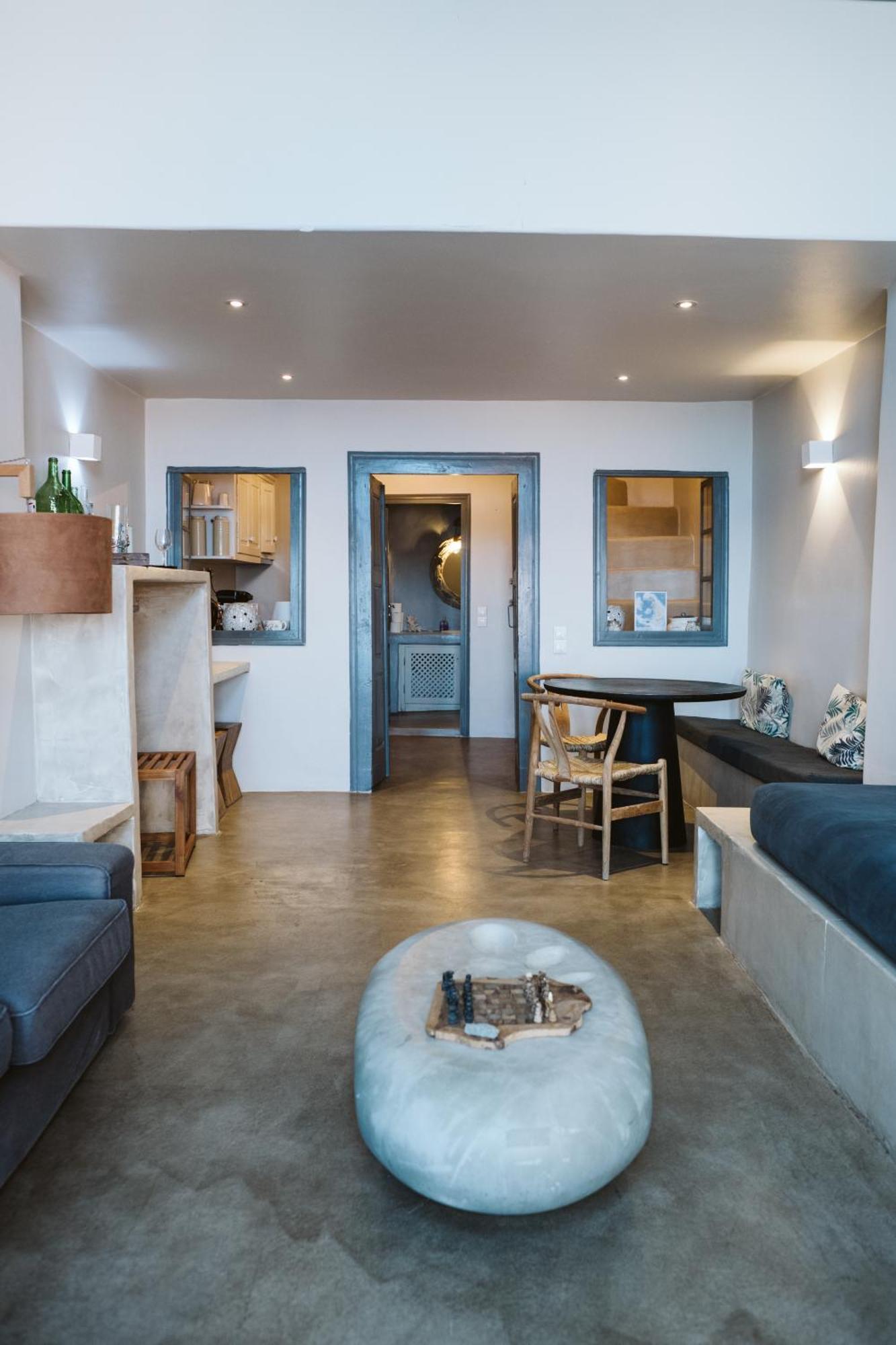 Alafouzou Cave Loft *
