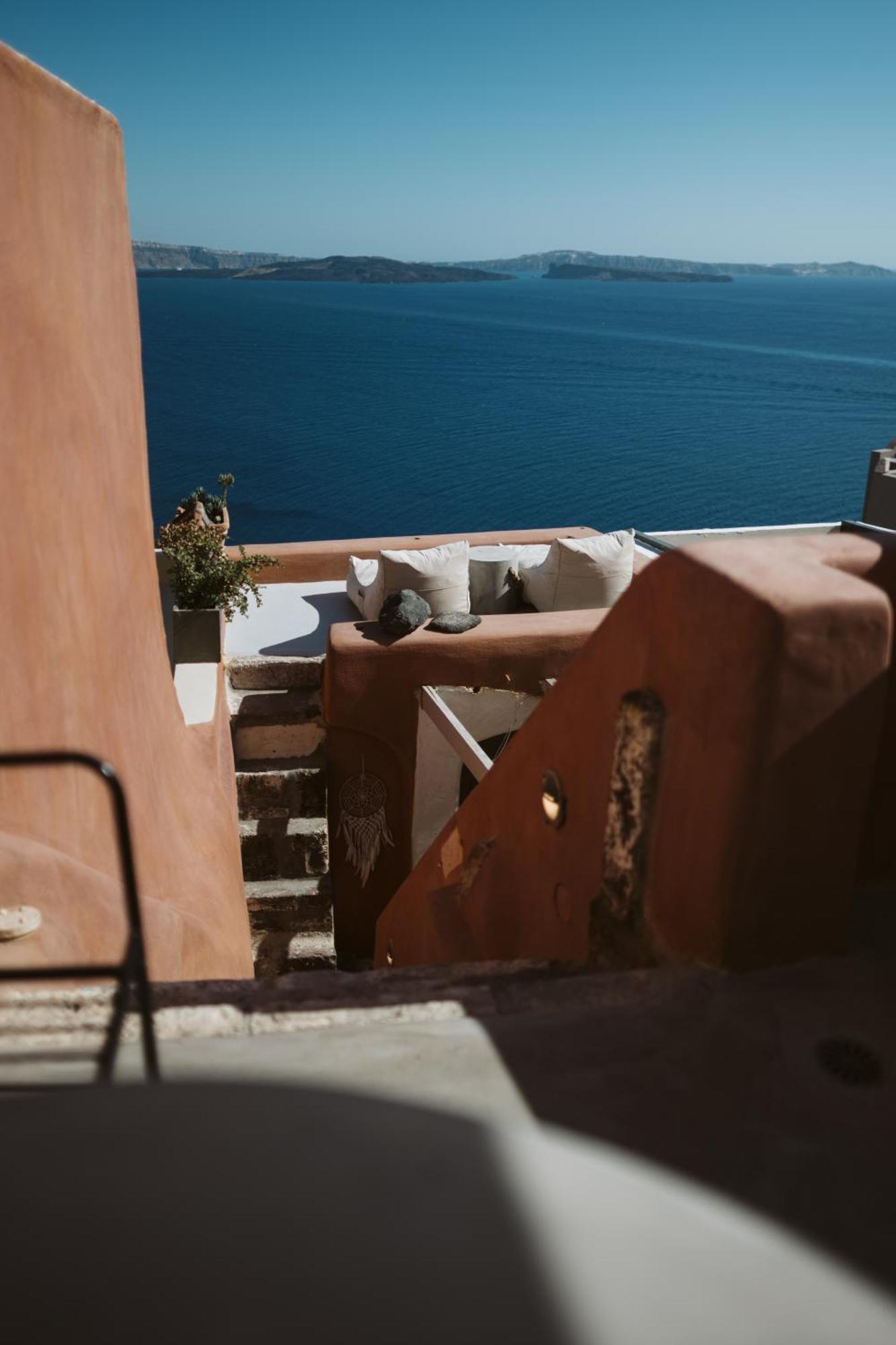 Alafouzou Cave Loft Holiday home *