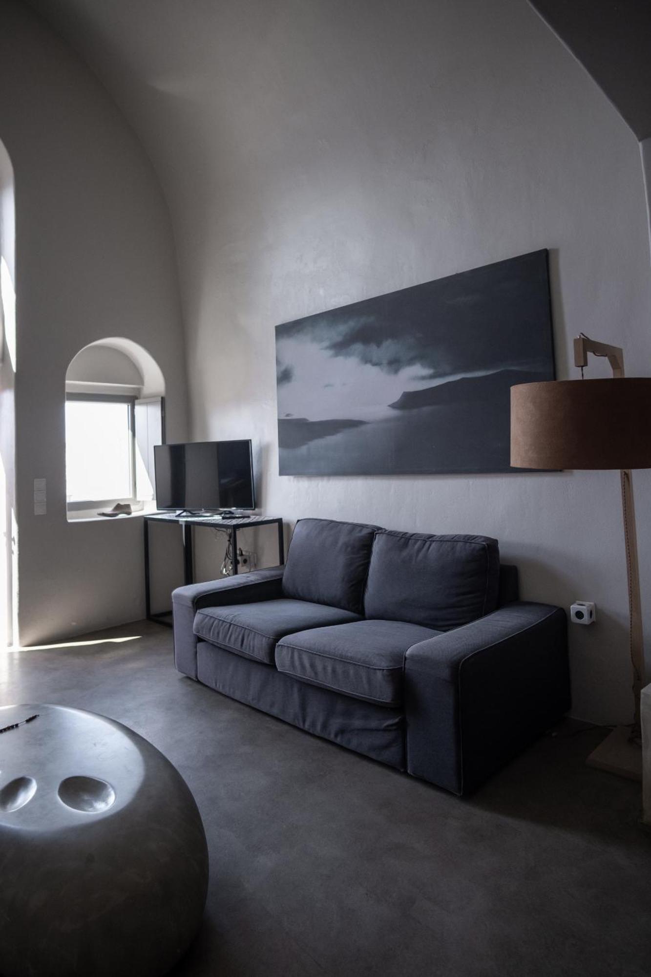 Holiday home Alafouzou Cave Loft *