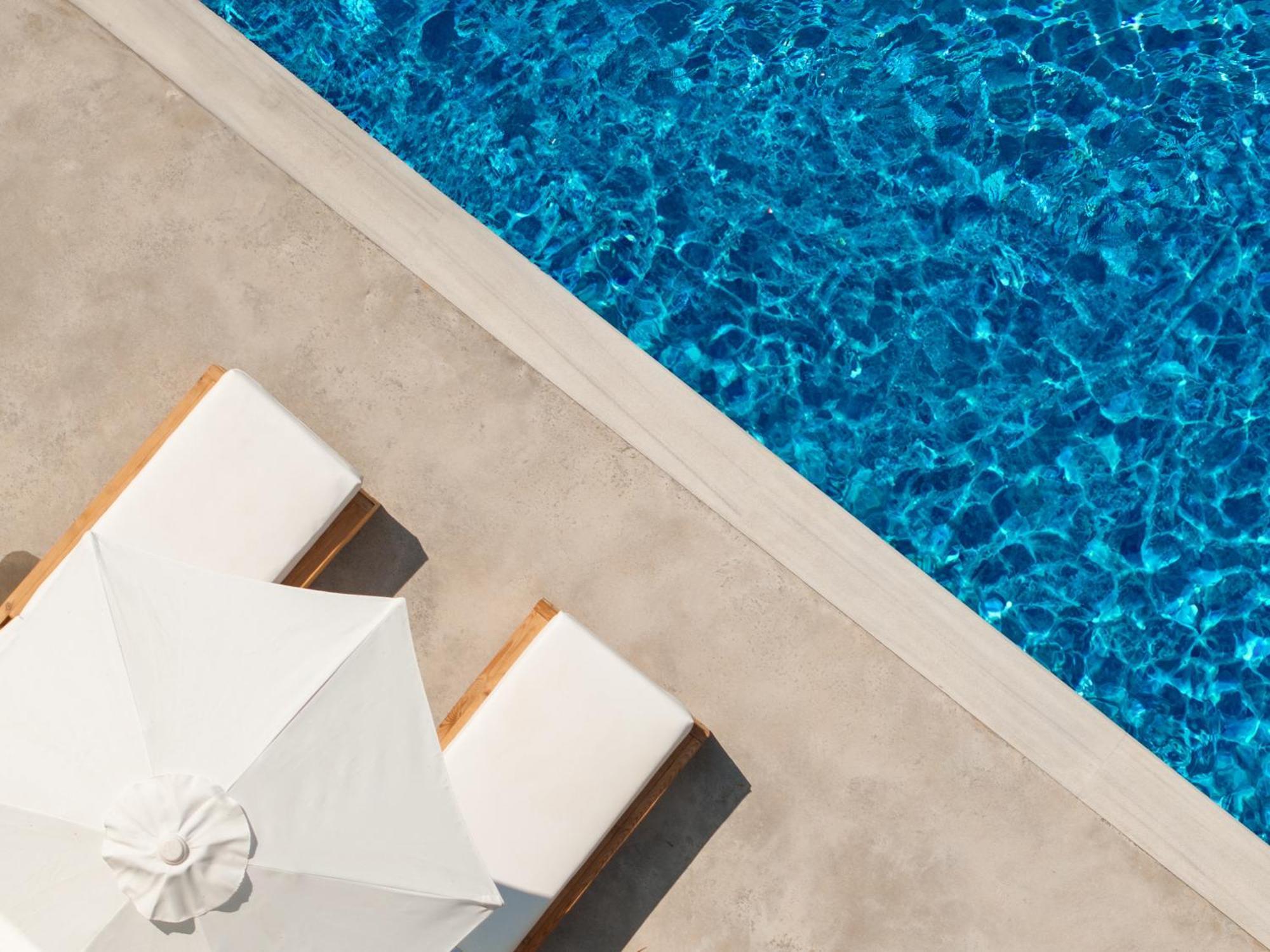 Elia Luxury *