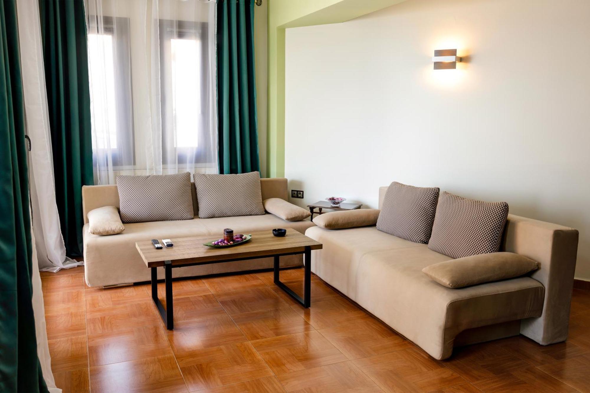 Charming With Gorgeous View & Private Parking Apartment Thessaloniki