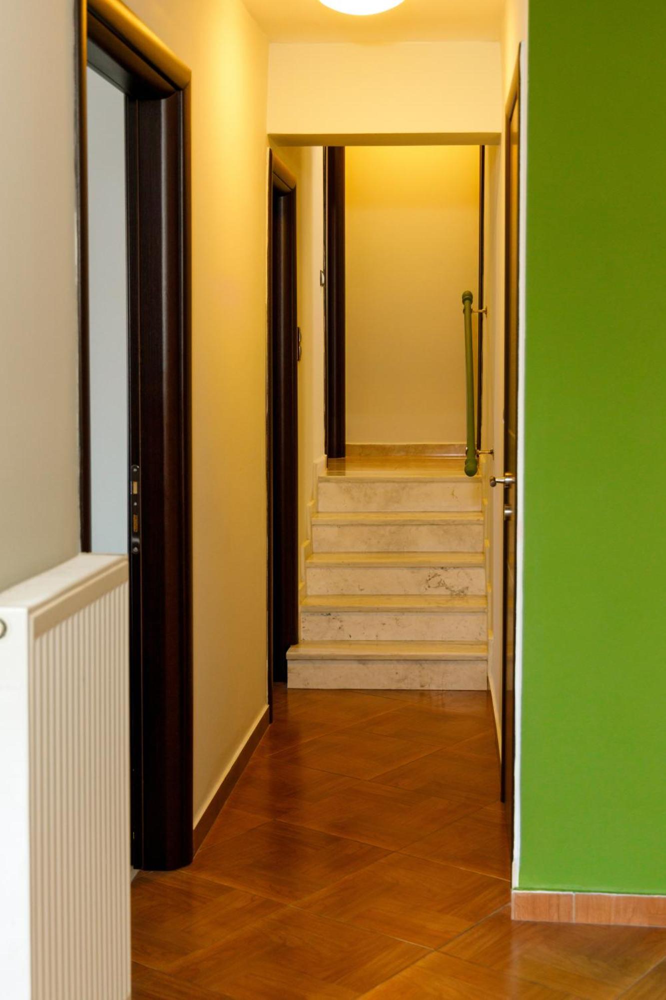 Apartment Charming With Gorgeous View & Private Parking