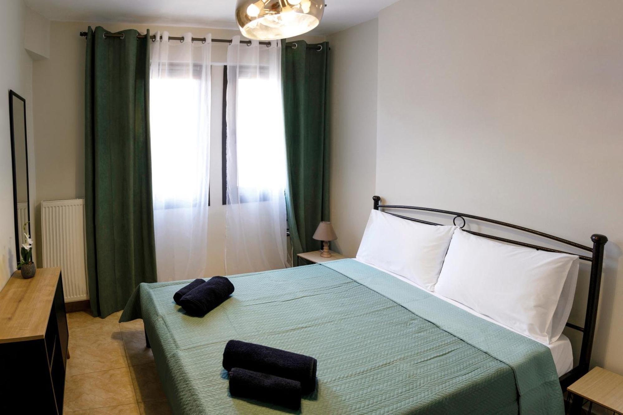 Charming With Gorgeous View & Private Parking