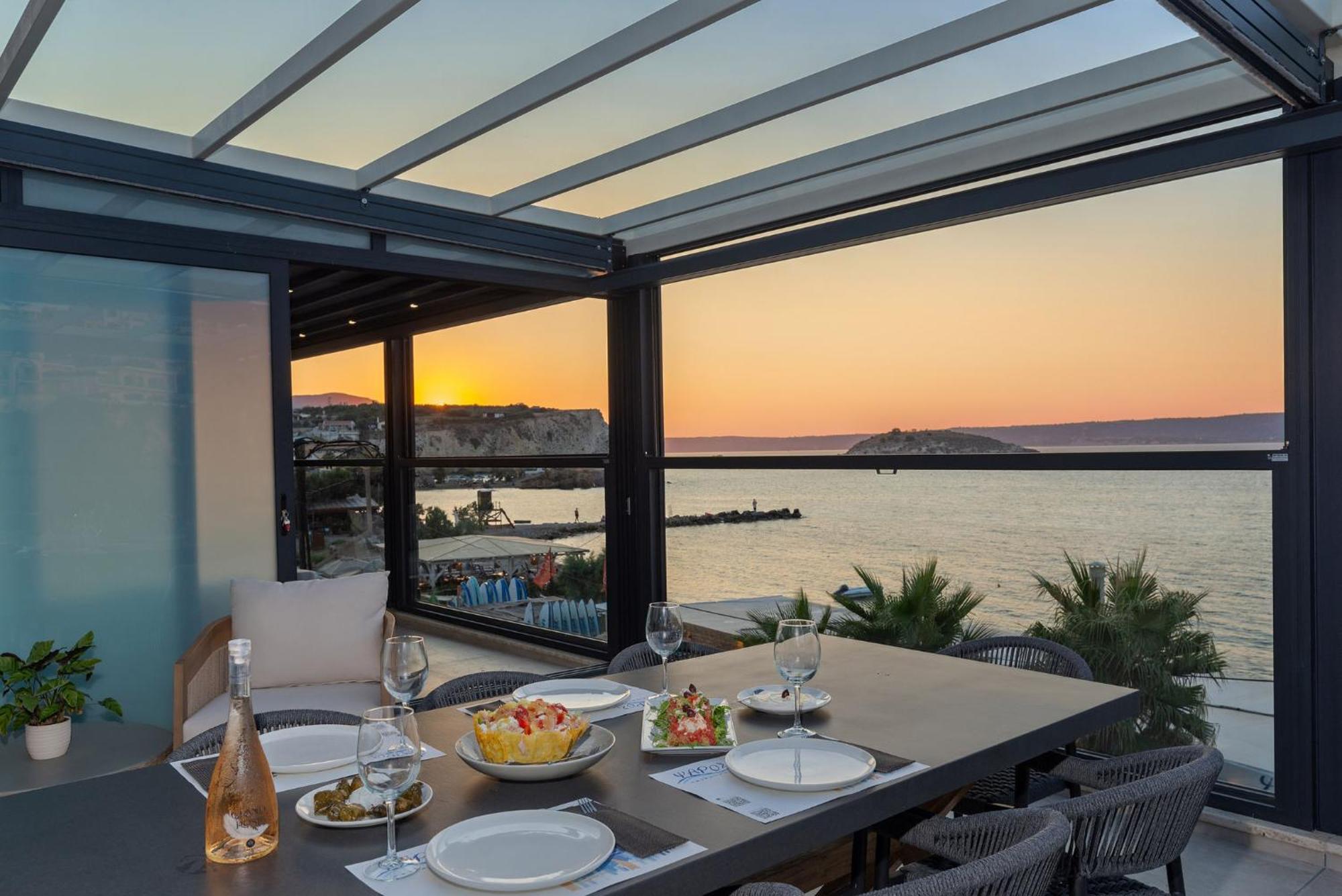 Peristeres Luxury Next To The Sea - By Apokoras Apartment