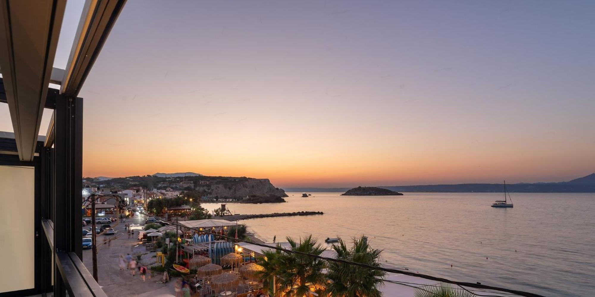 Peristeres Luxury Next To The Sea - By Apokoras Almyrida (Crete)
