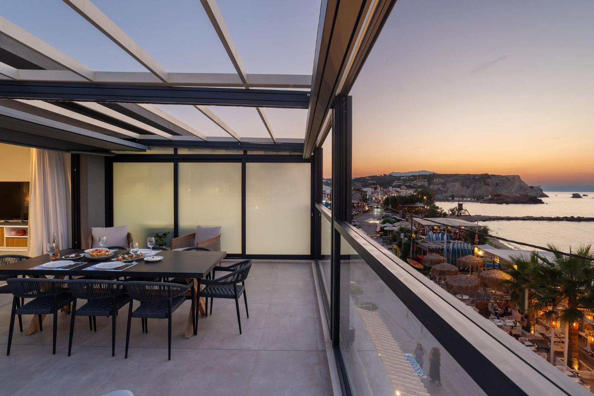 Apartment Peristeres Luxury Next To The Sea - By Apokoras