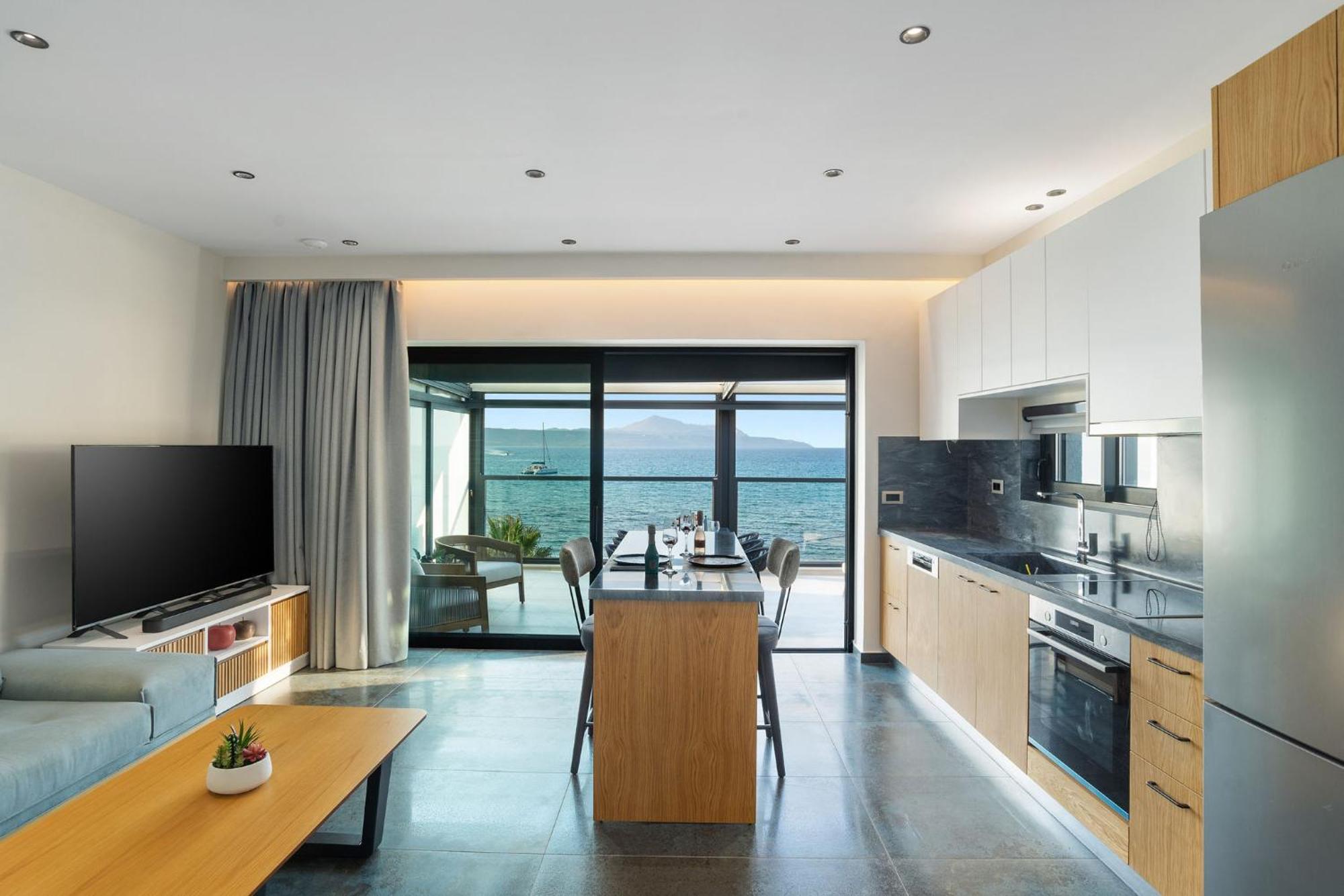 Peristeres Luxury Next To The Sea - By Apokoras Almyrida (Crete)