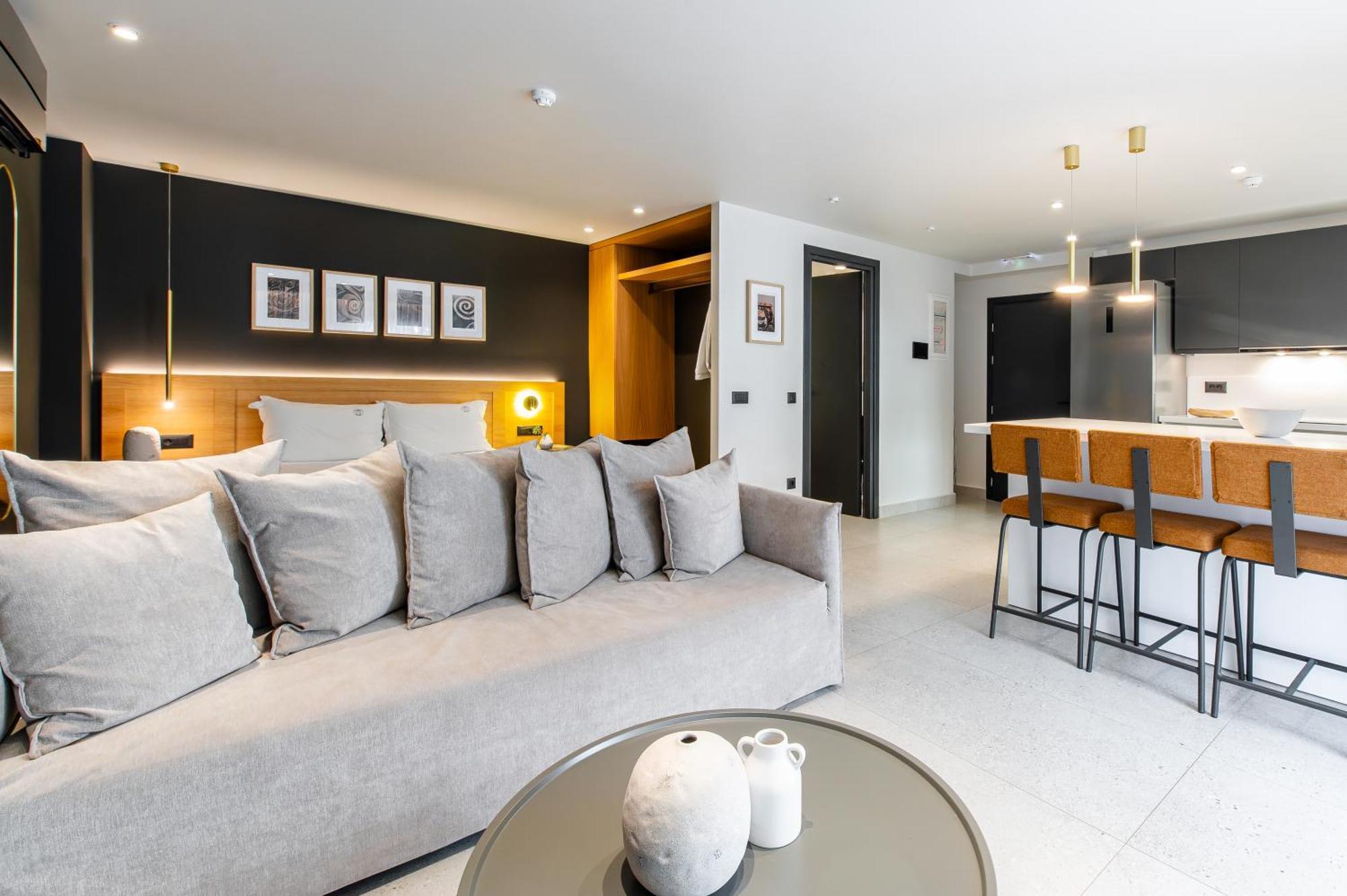 Aparthotel Porta Heraklion (Crete)