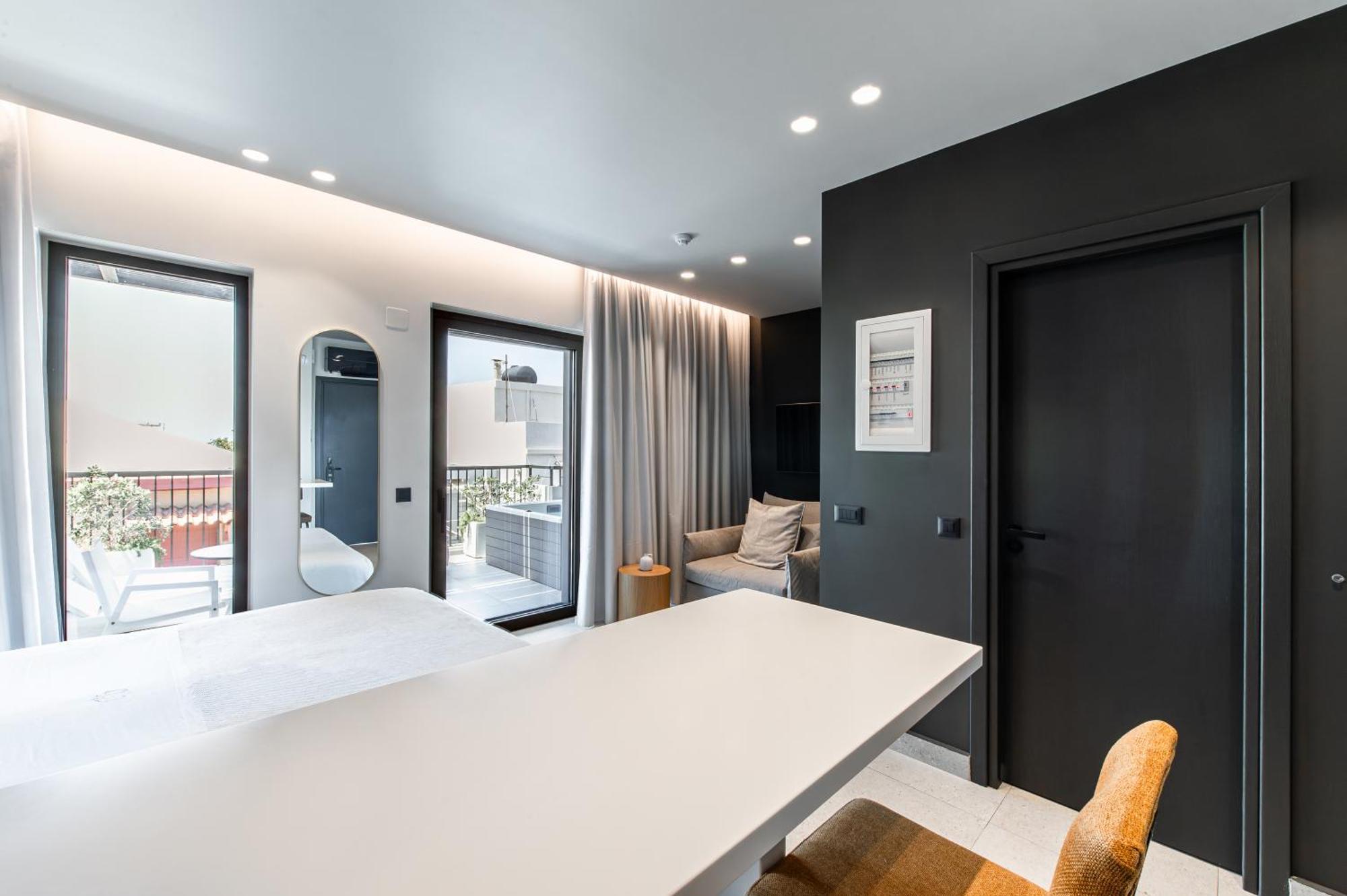Porta Aparthotel