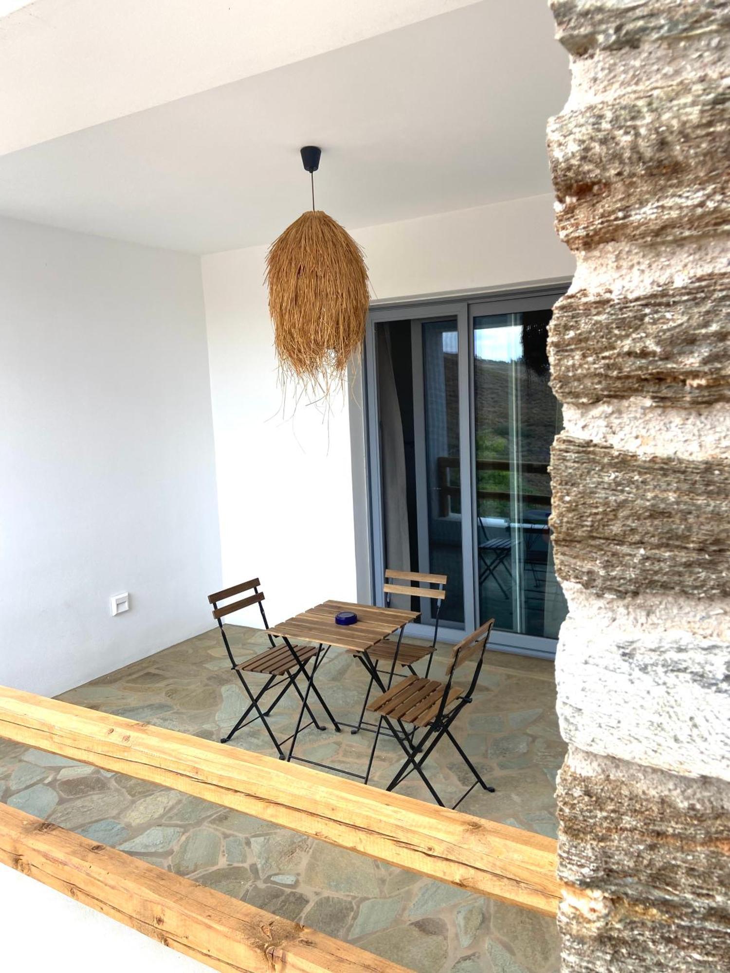 Spanos Apartment *