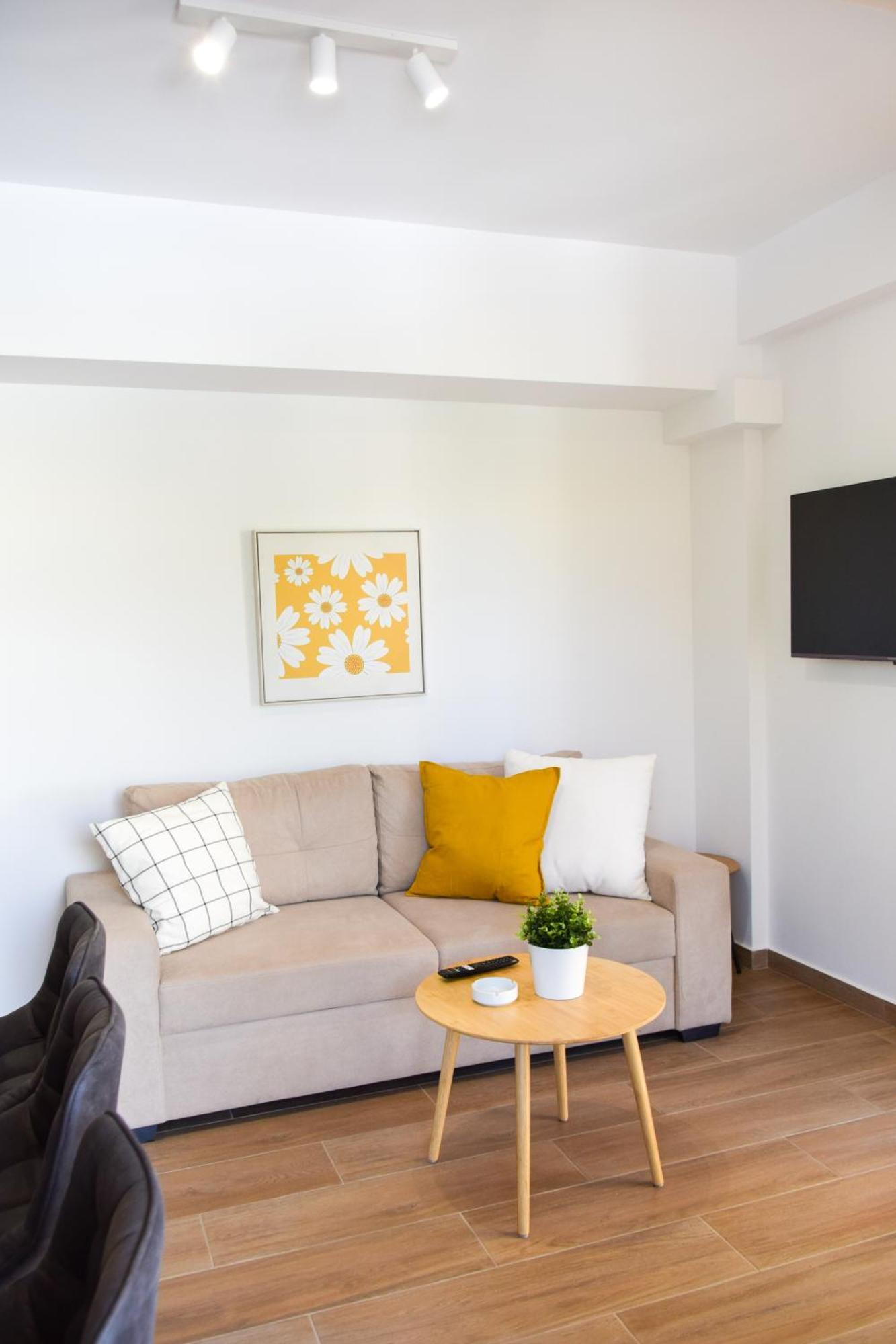Andy's Plaza Apartment *