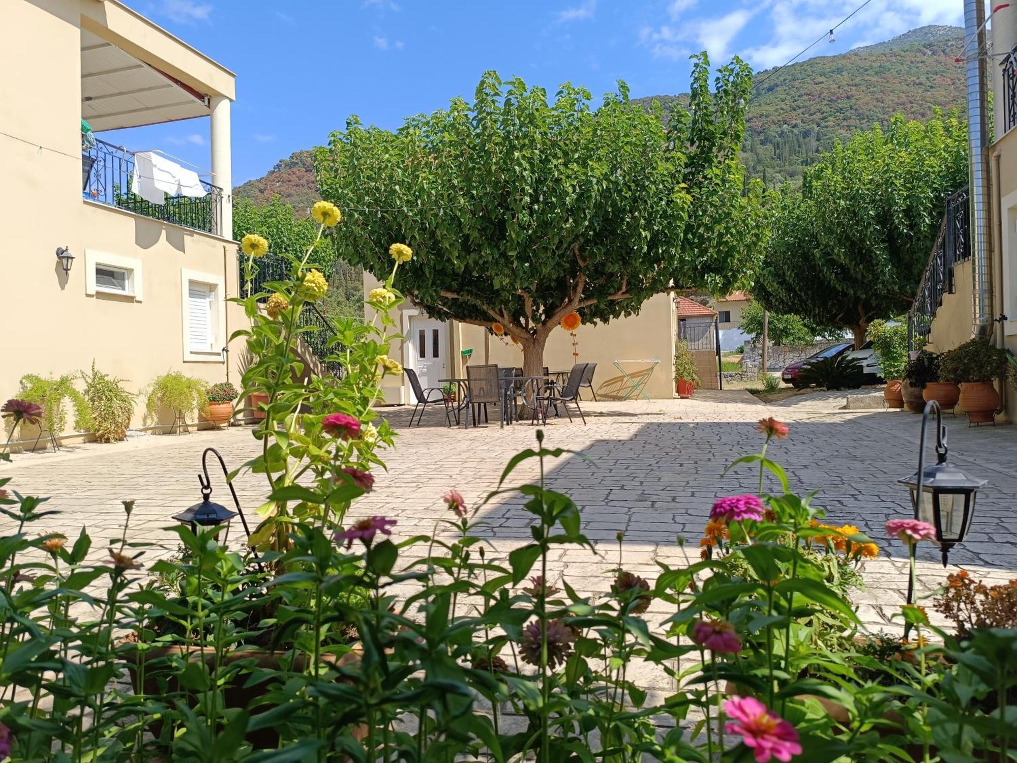 Eirini- Ioanna Apartment *