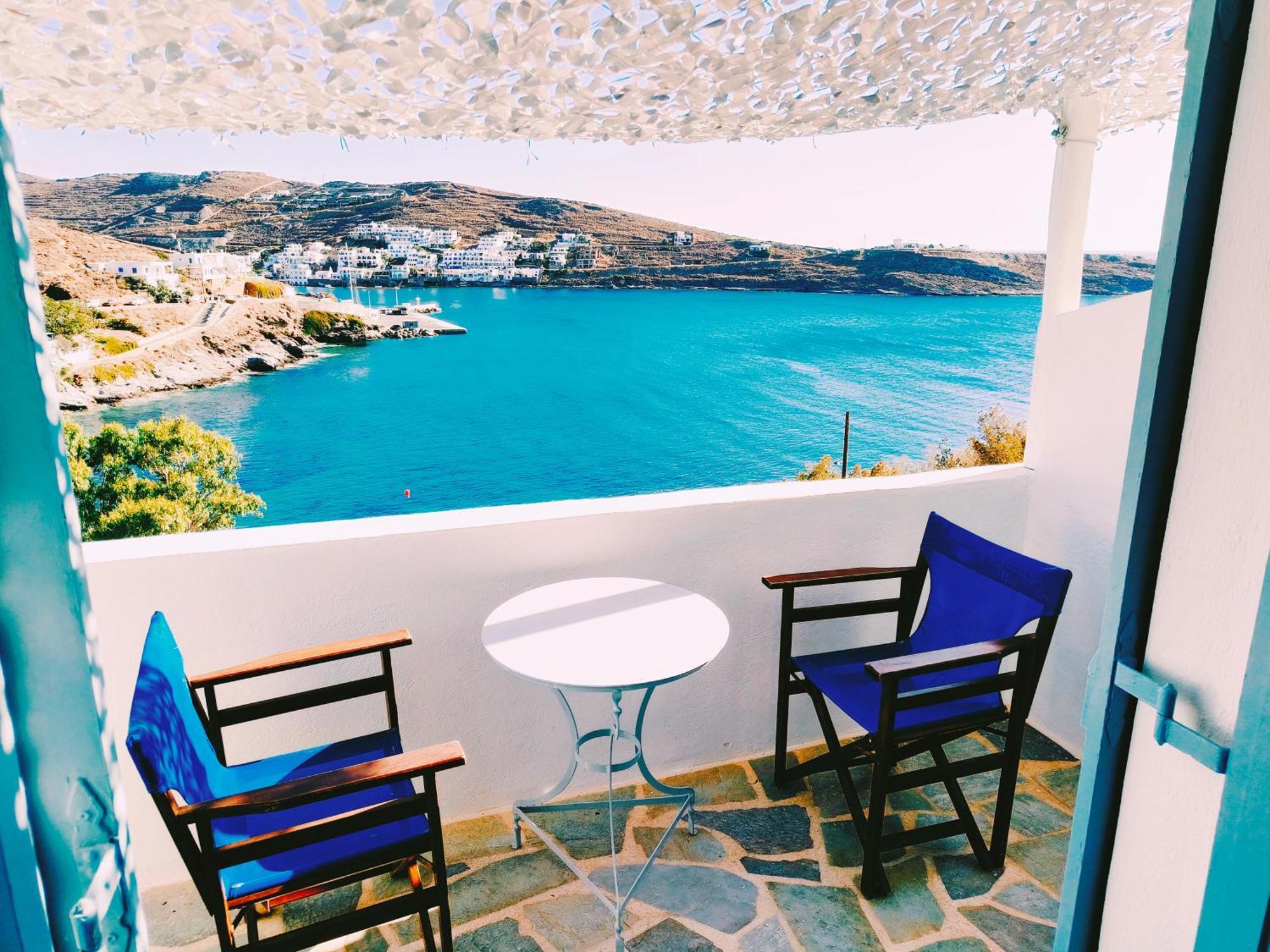 Elena Kythnos Apartment *