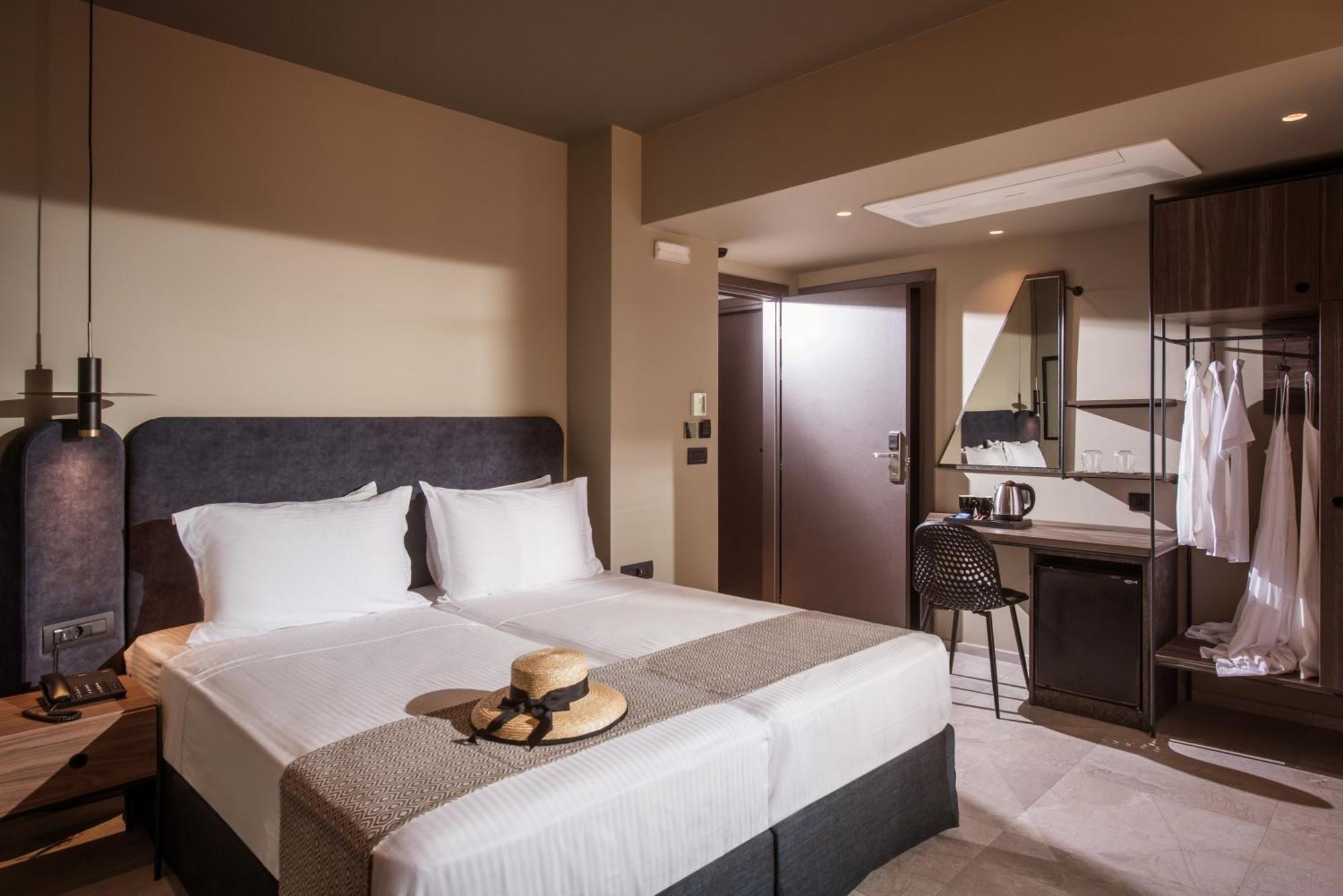 Hotel Petousis &