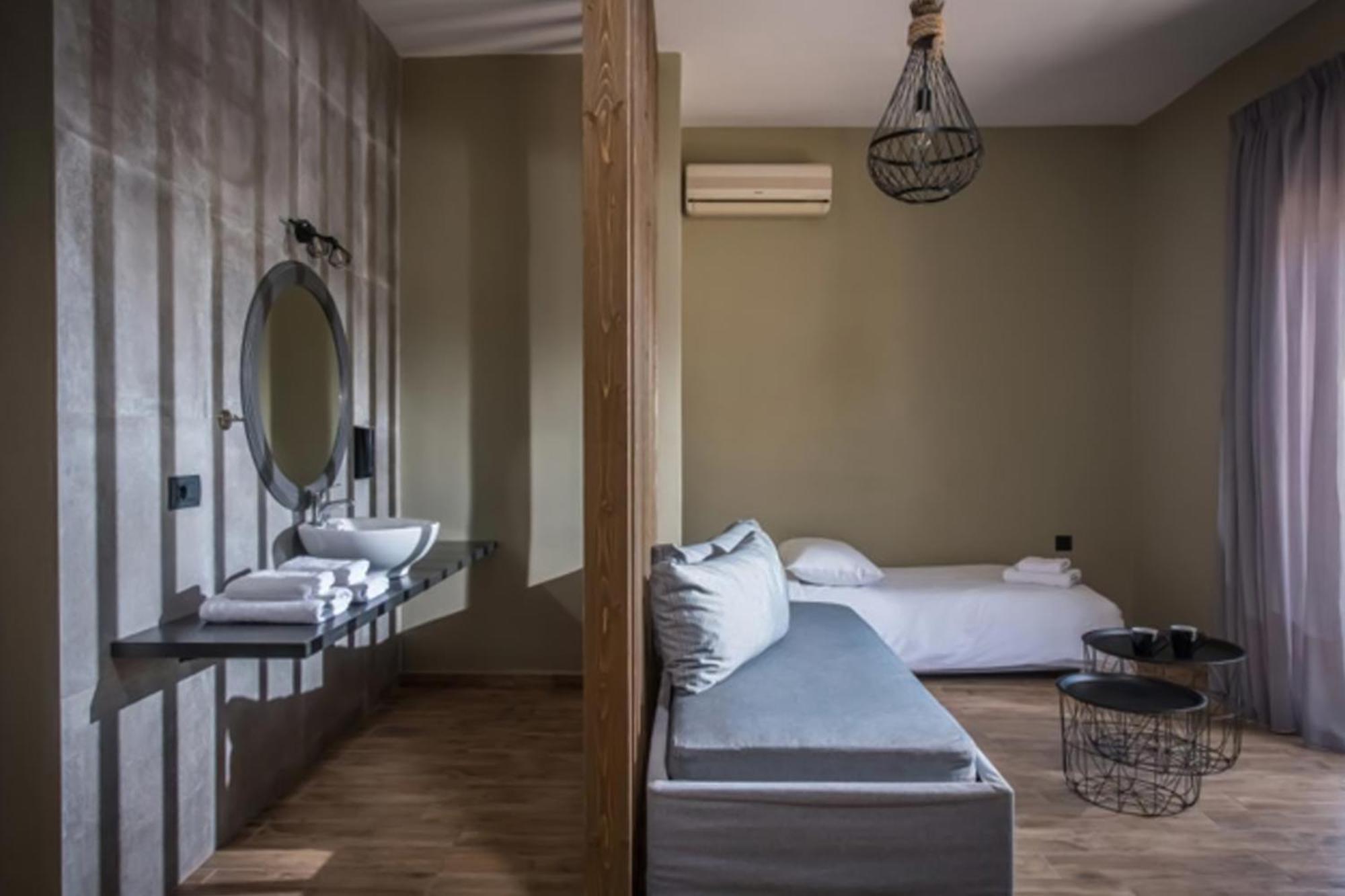 Hotel Petousis &
