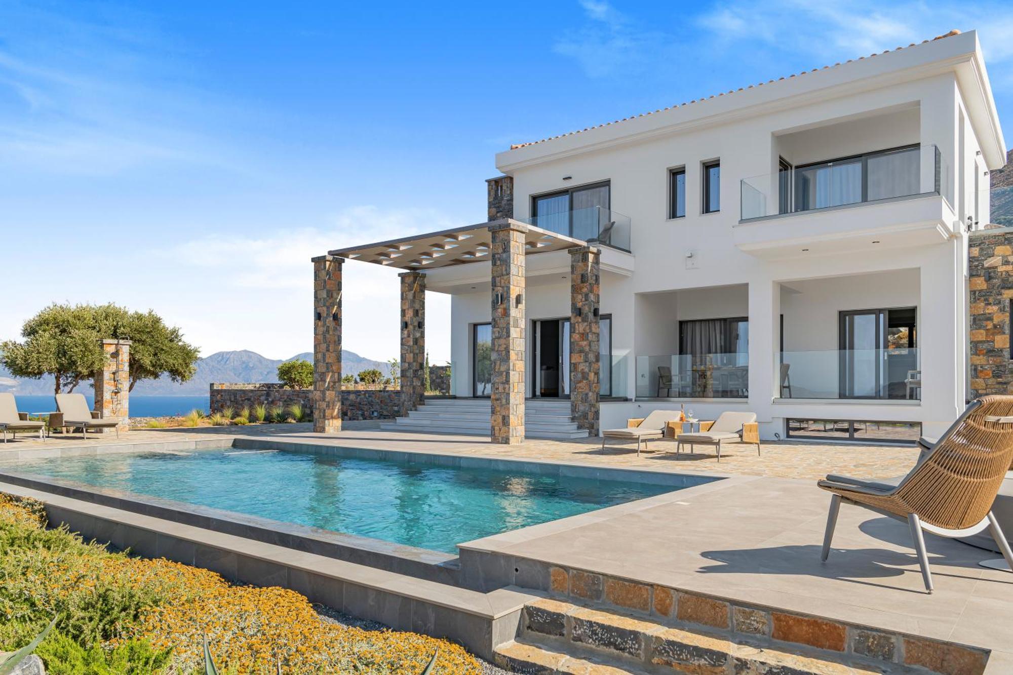 Villa Sole Mare Luxury With Sea View & Private Pool In