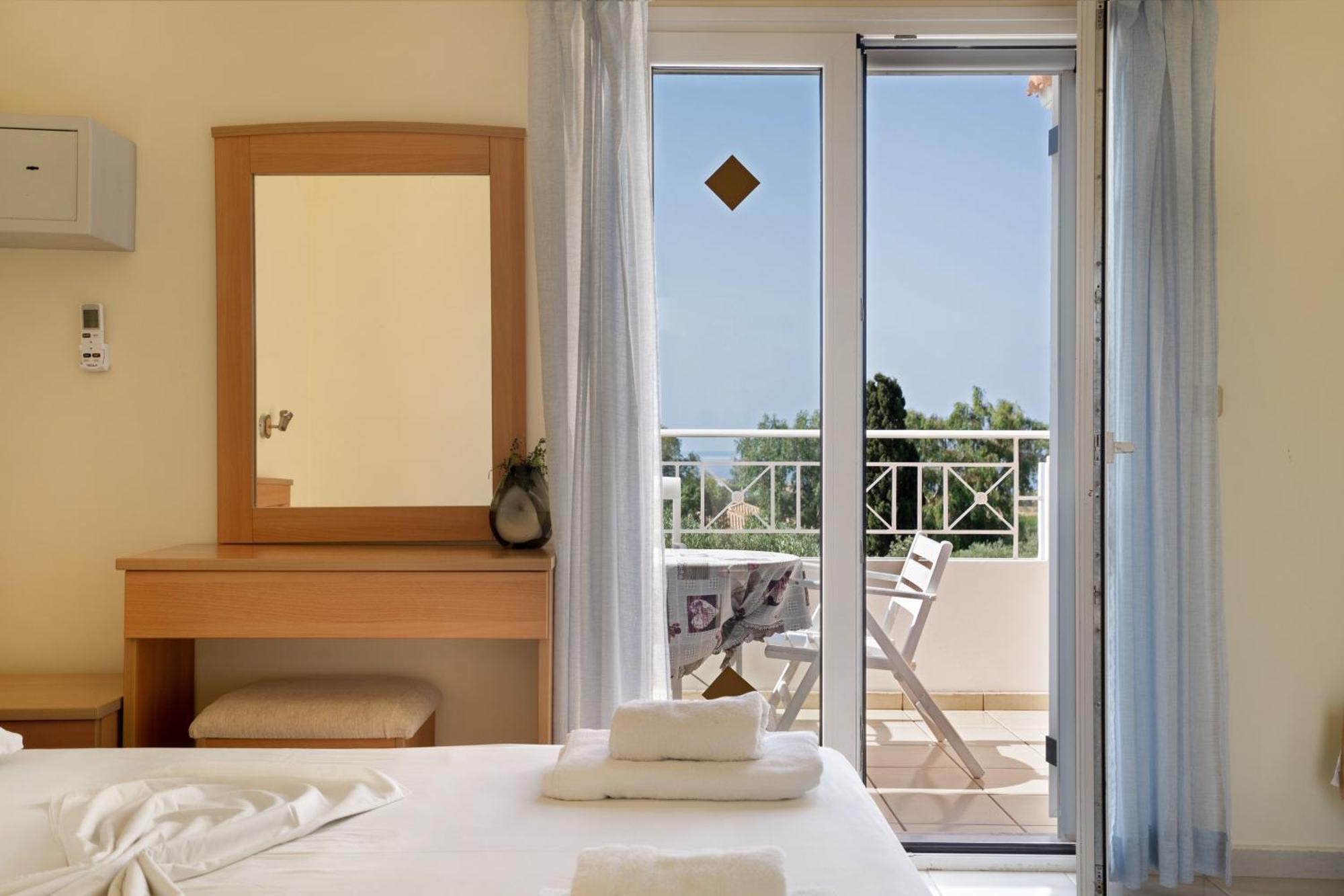 Helena Kefalonia Apartment *