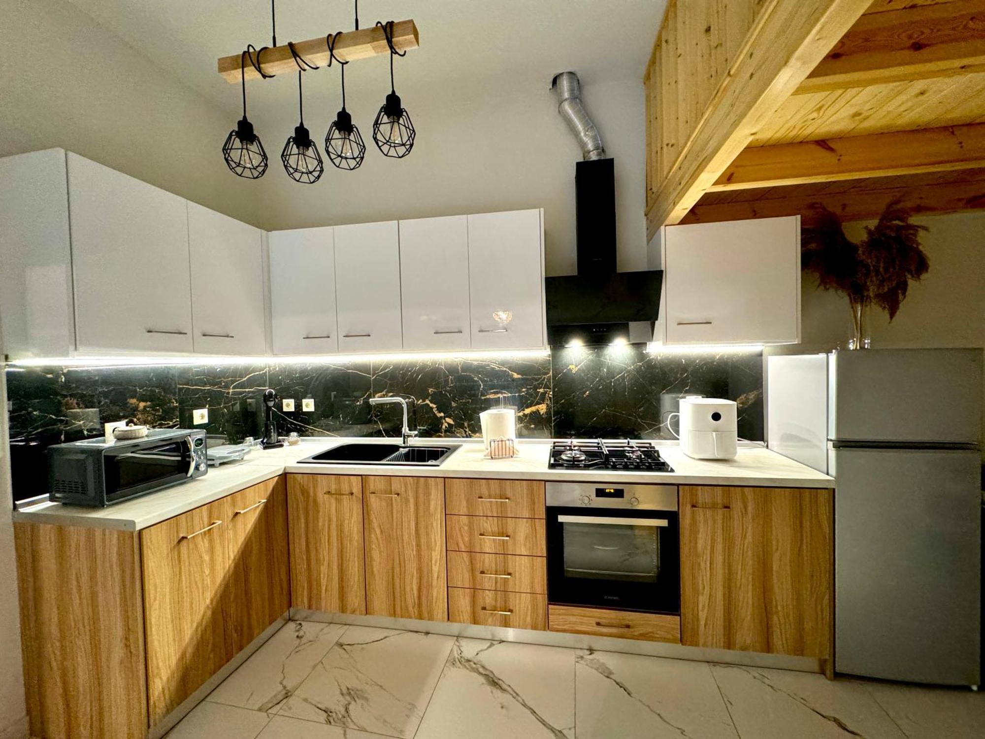 Platanos House Holiday home
