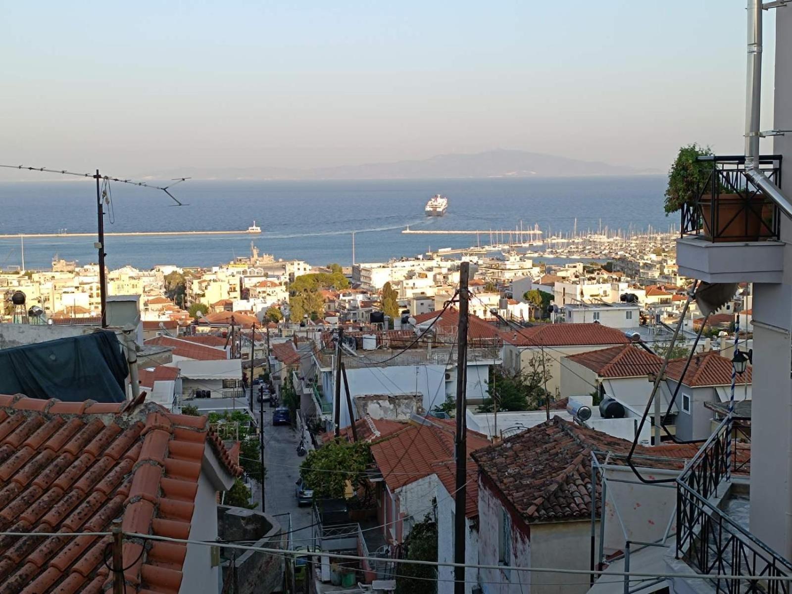 View 76 Apartment