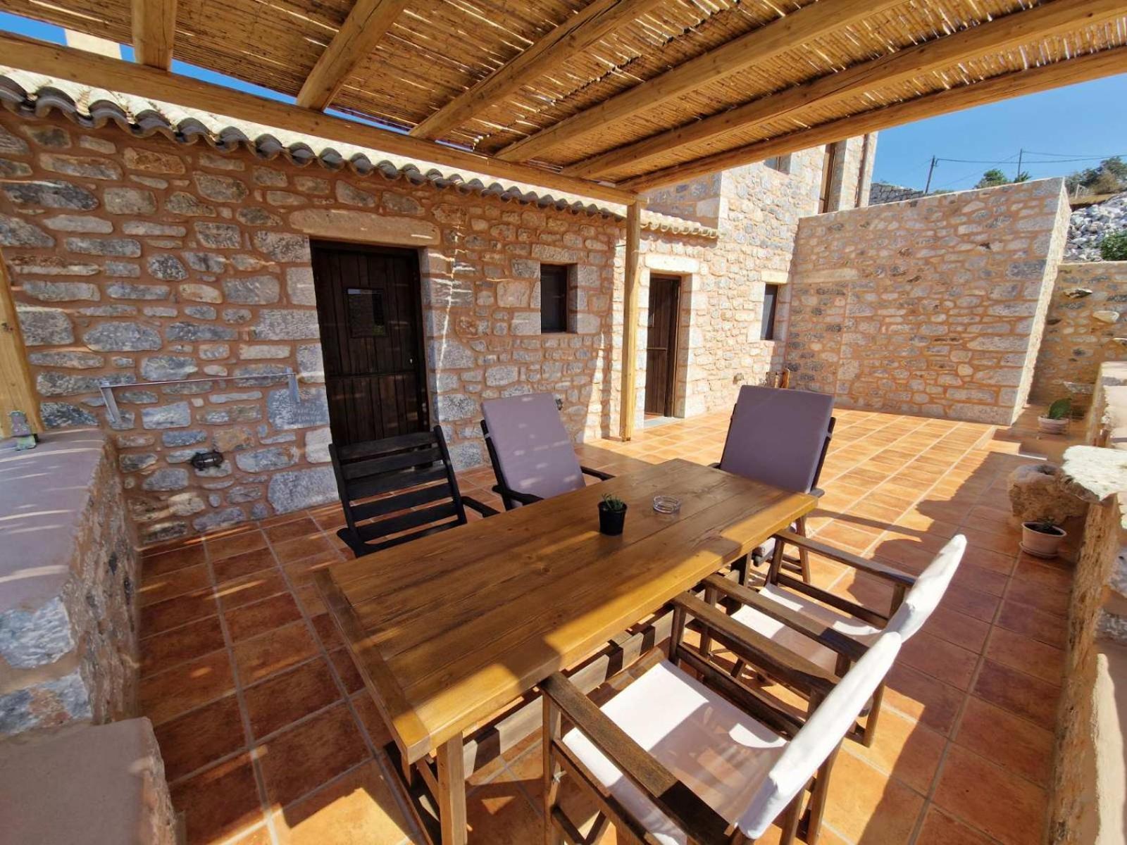 Krialianika House 2
