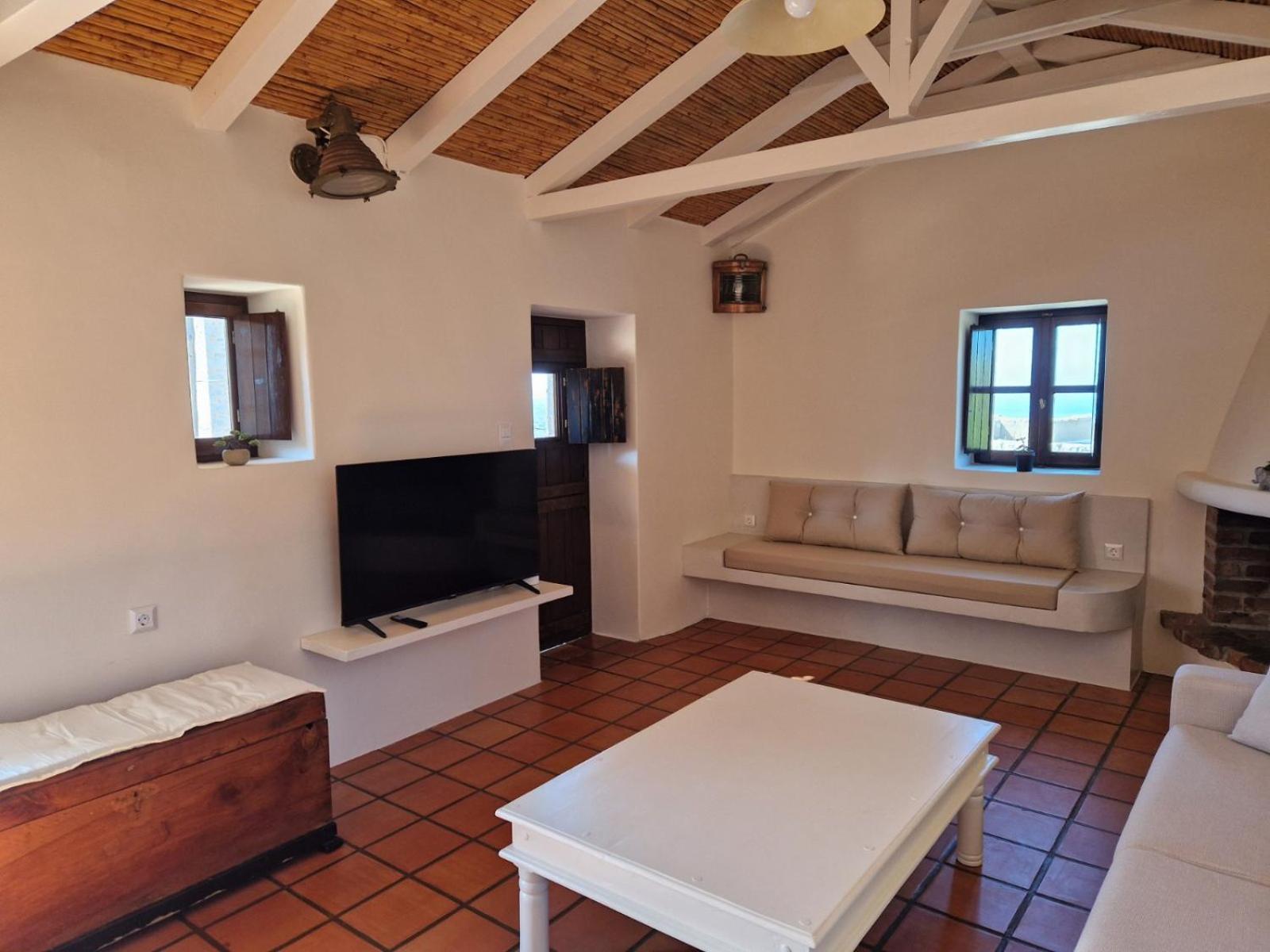 Krialianika House 2