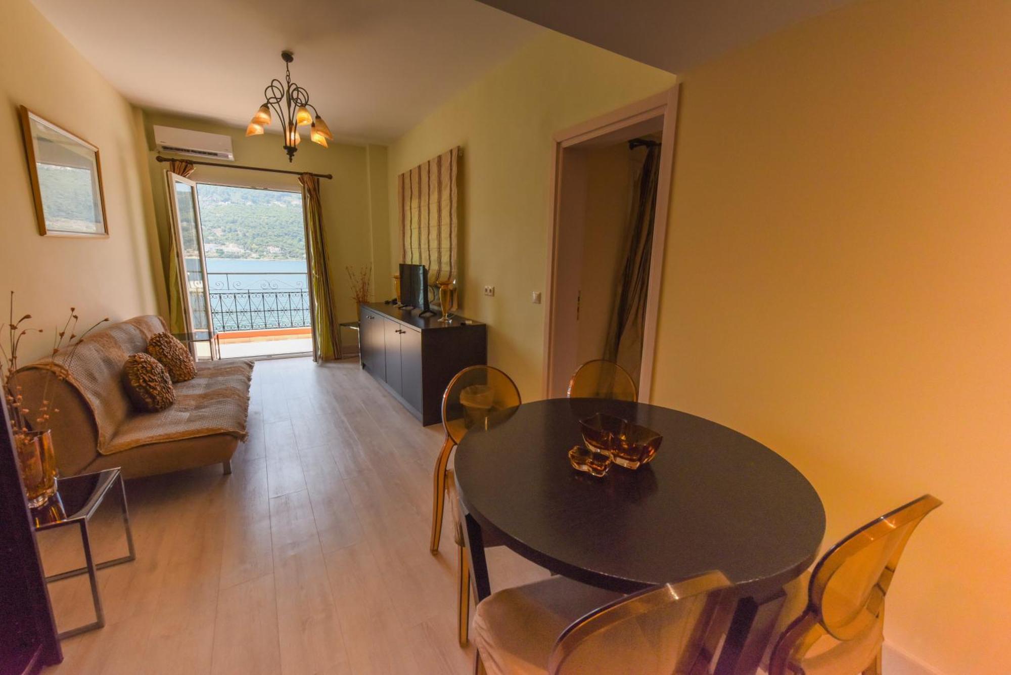 Samos City Hotel 3*