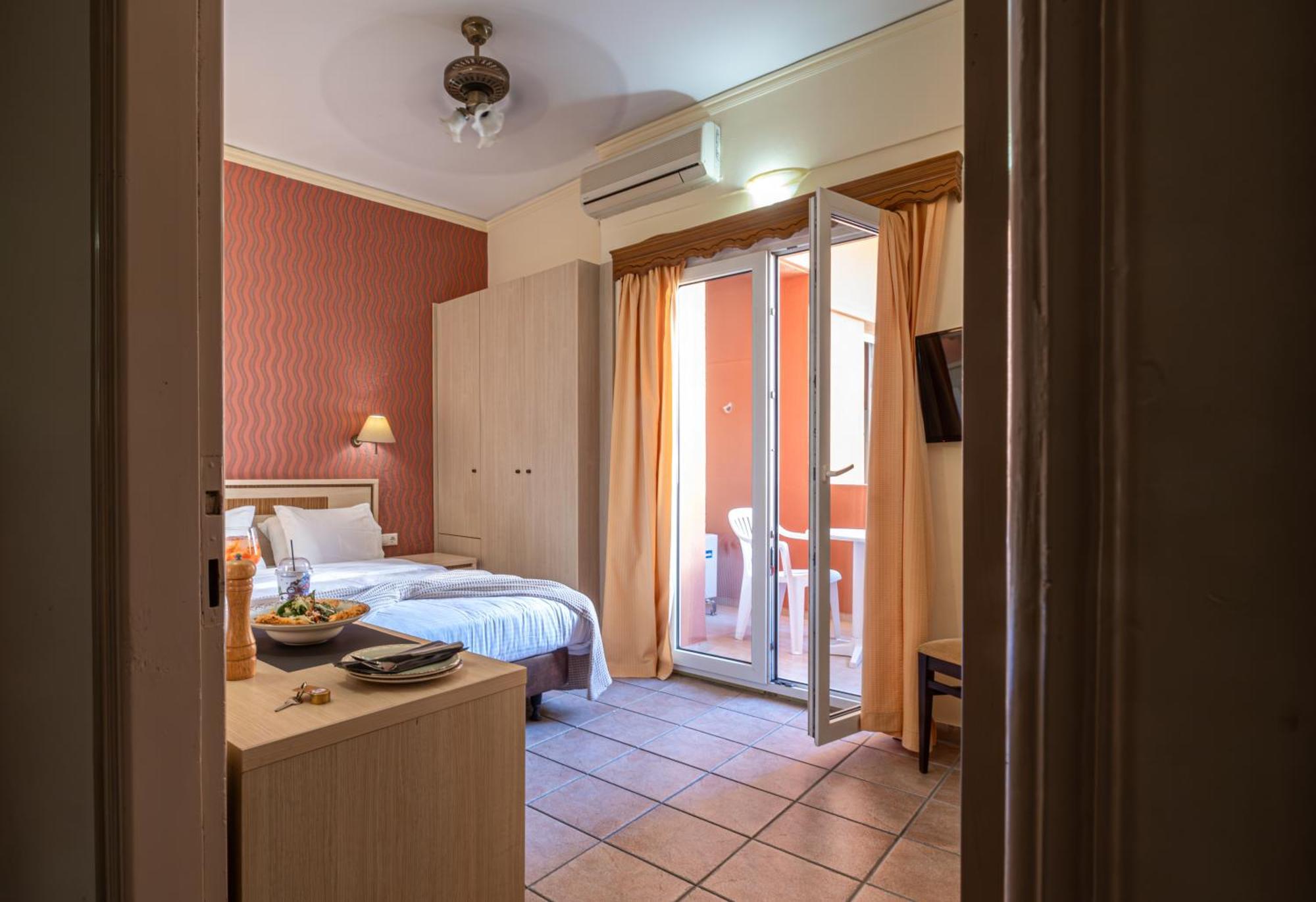 Hotel Samos City Hotel 3*