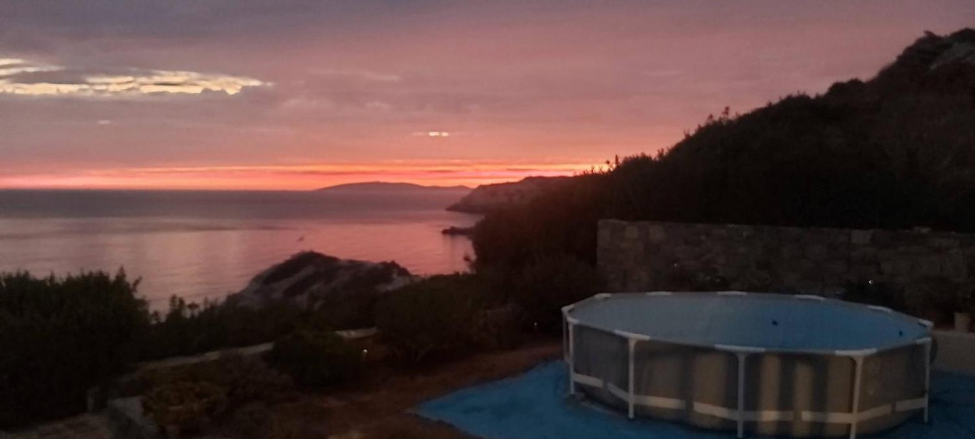 στέλλα ιωάννης *