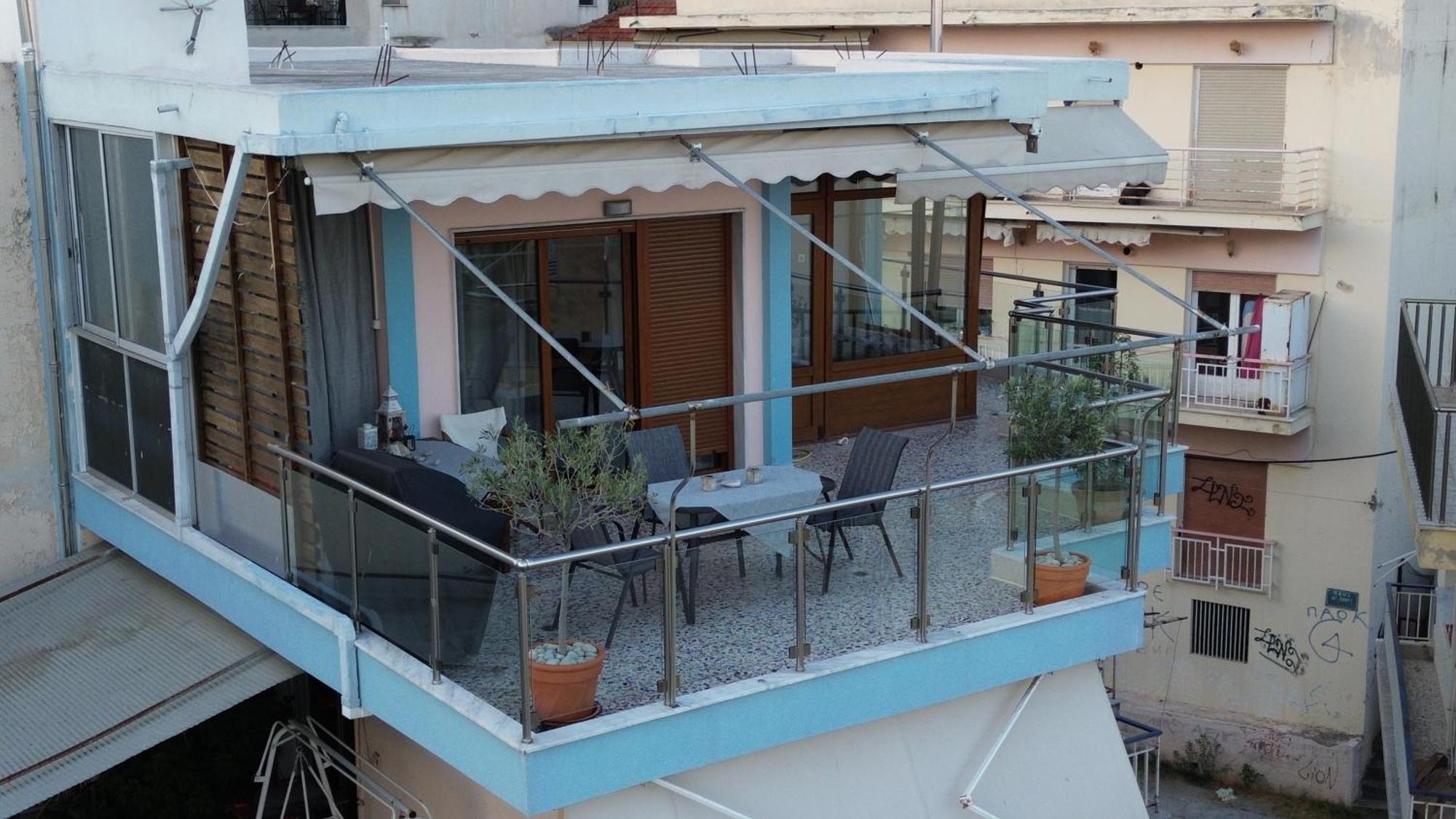 Thea Apartment *