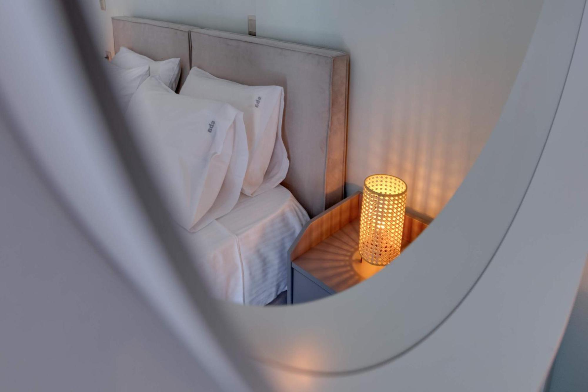 Elevate Your Escape Boutique 2-bed Seaview On Floor 2 Apartment Heraklion (Crete)