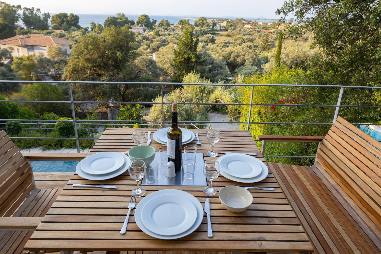 Milos Lefkada City