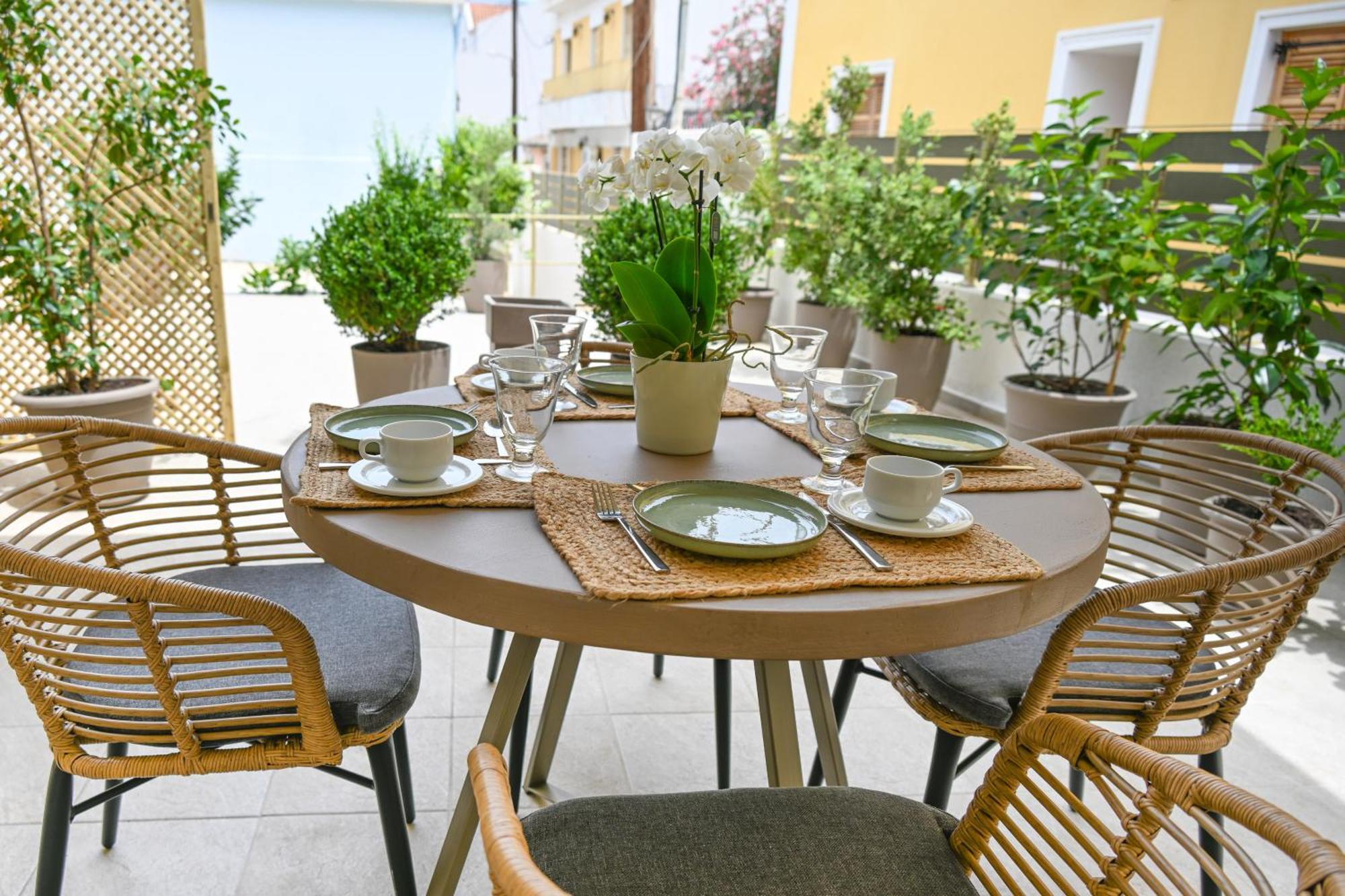 Vivis Hub Argostoli (Kefalonia)