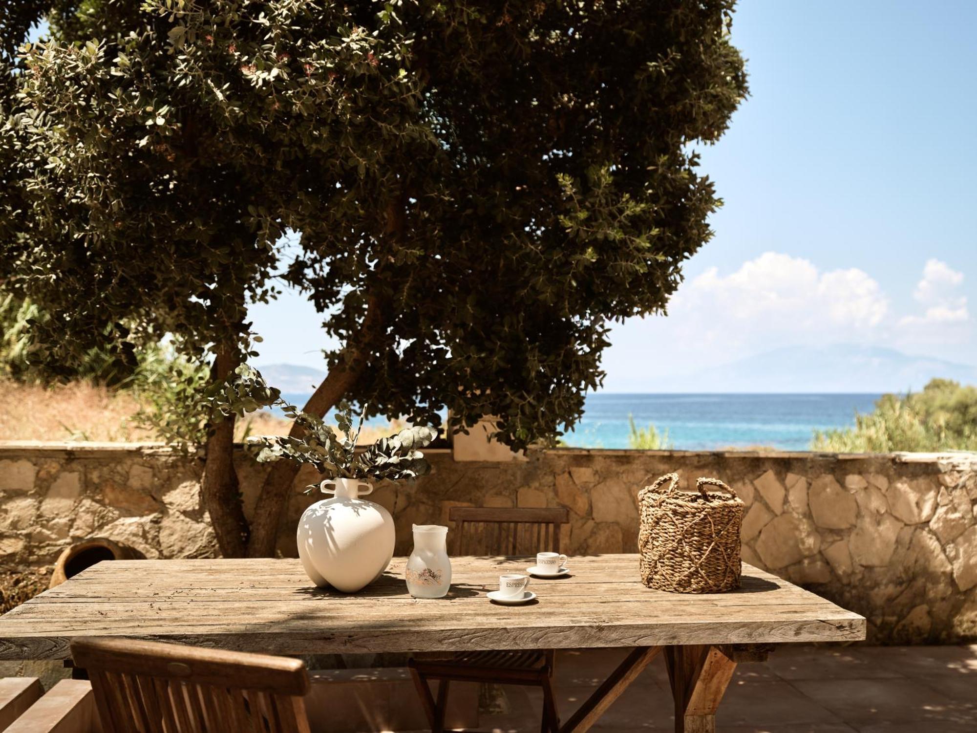 Apartment Rosa Sea Front Maisonette *