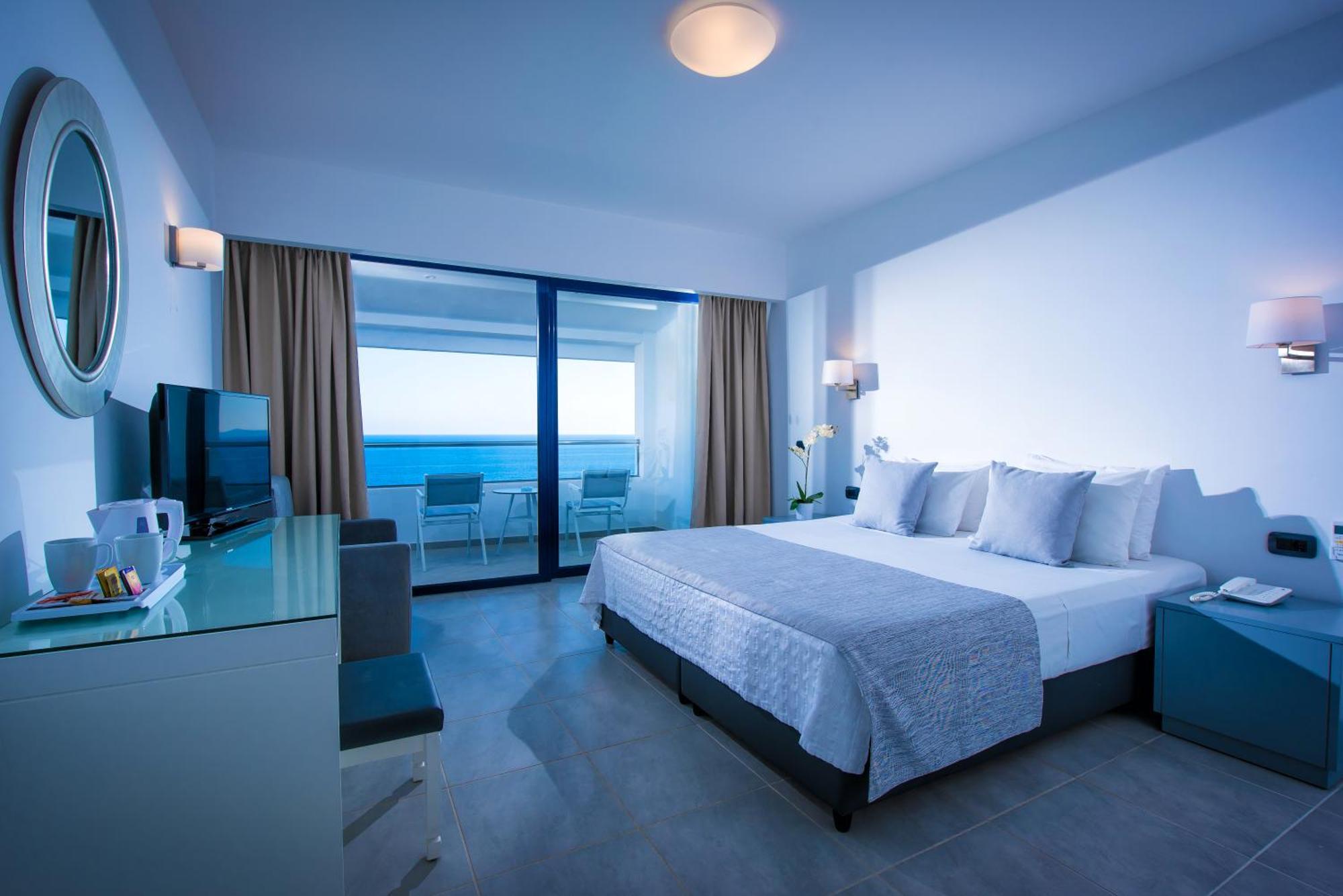 Peninsula & Resort 4*