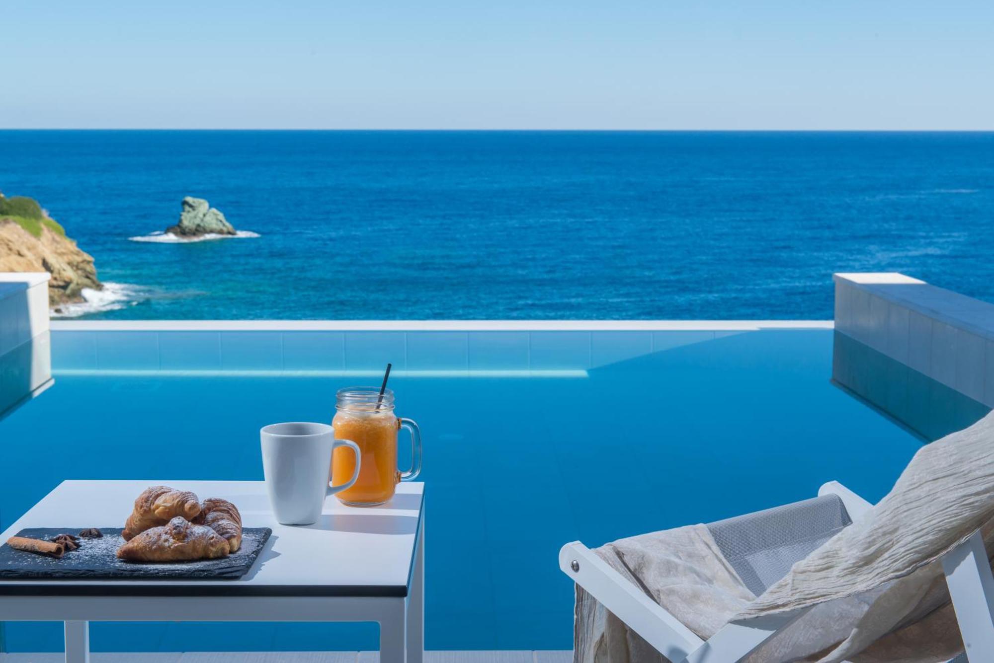 Peninsula & Resort Agia Pelagia (Crete)