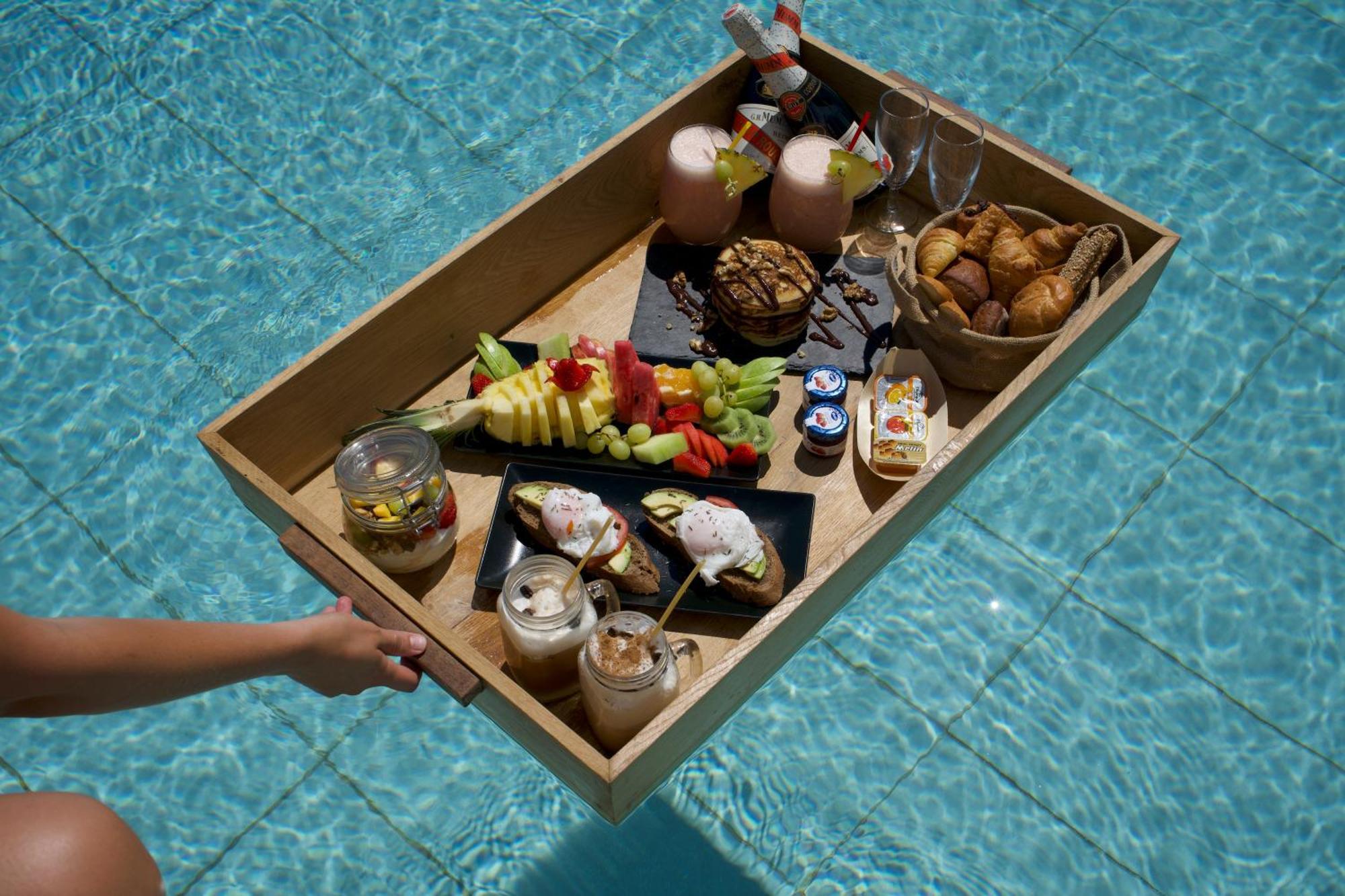 Resort Peninsula & 4*
