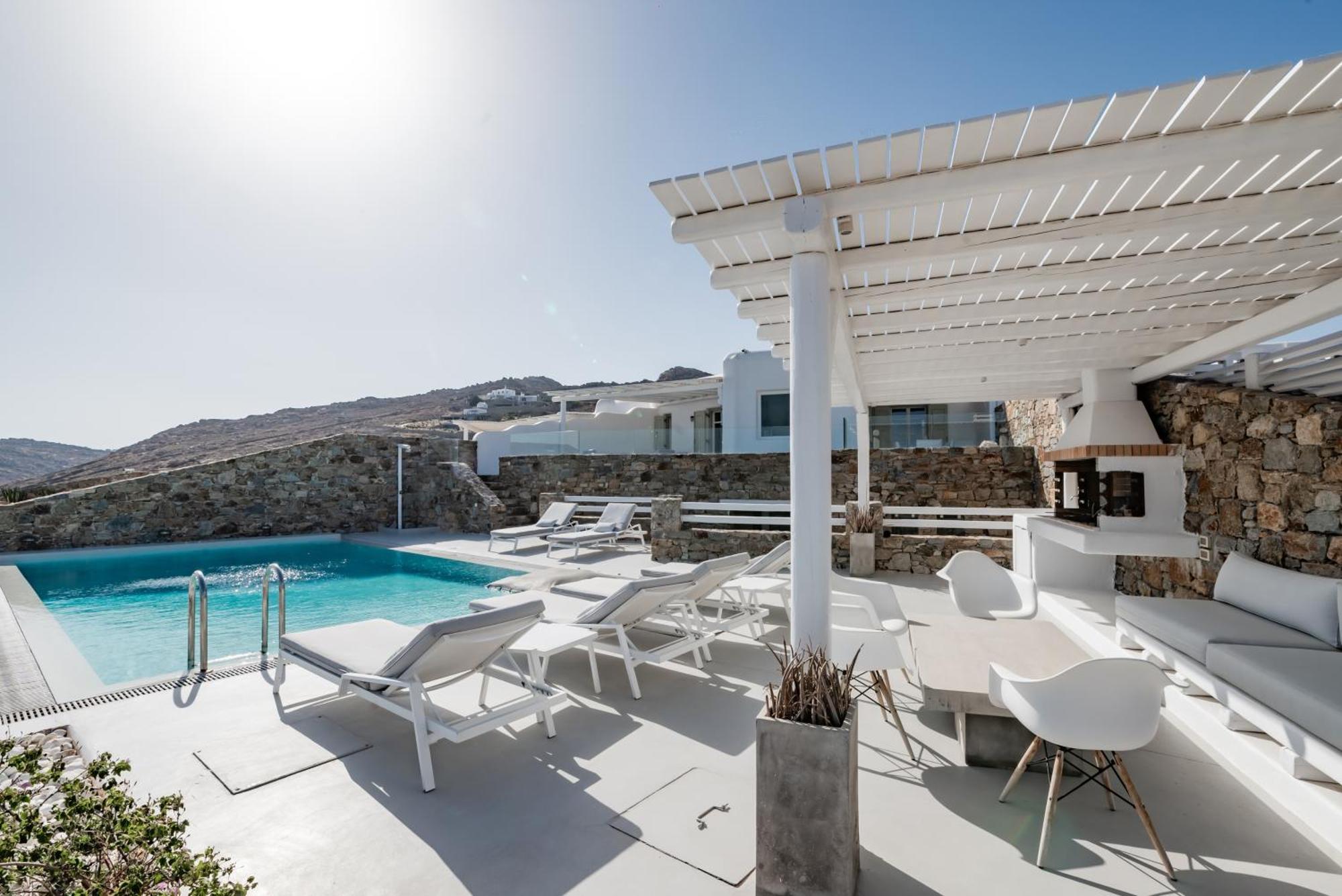 Alice Elia (Mykonos)