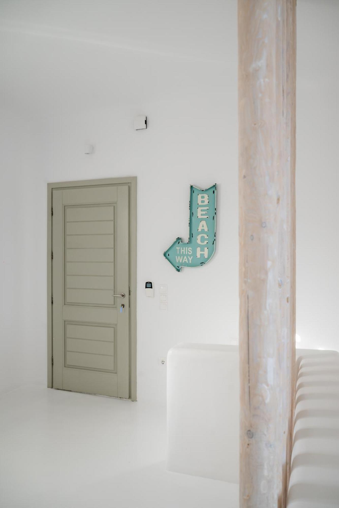 Alice Elia (Mykonos)