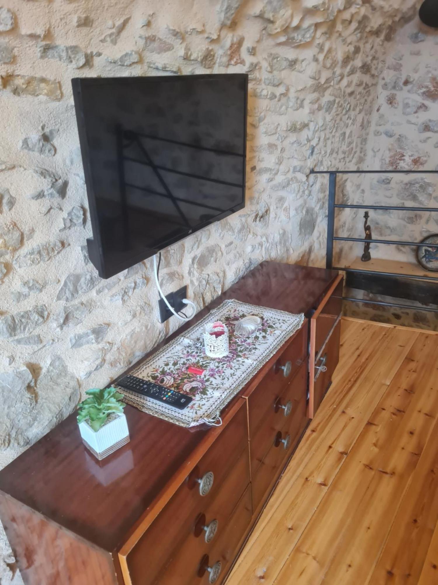 Village Holiday home Agios Georgios Sykousis