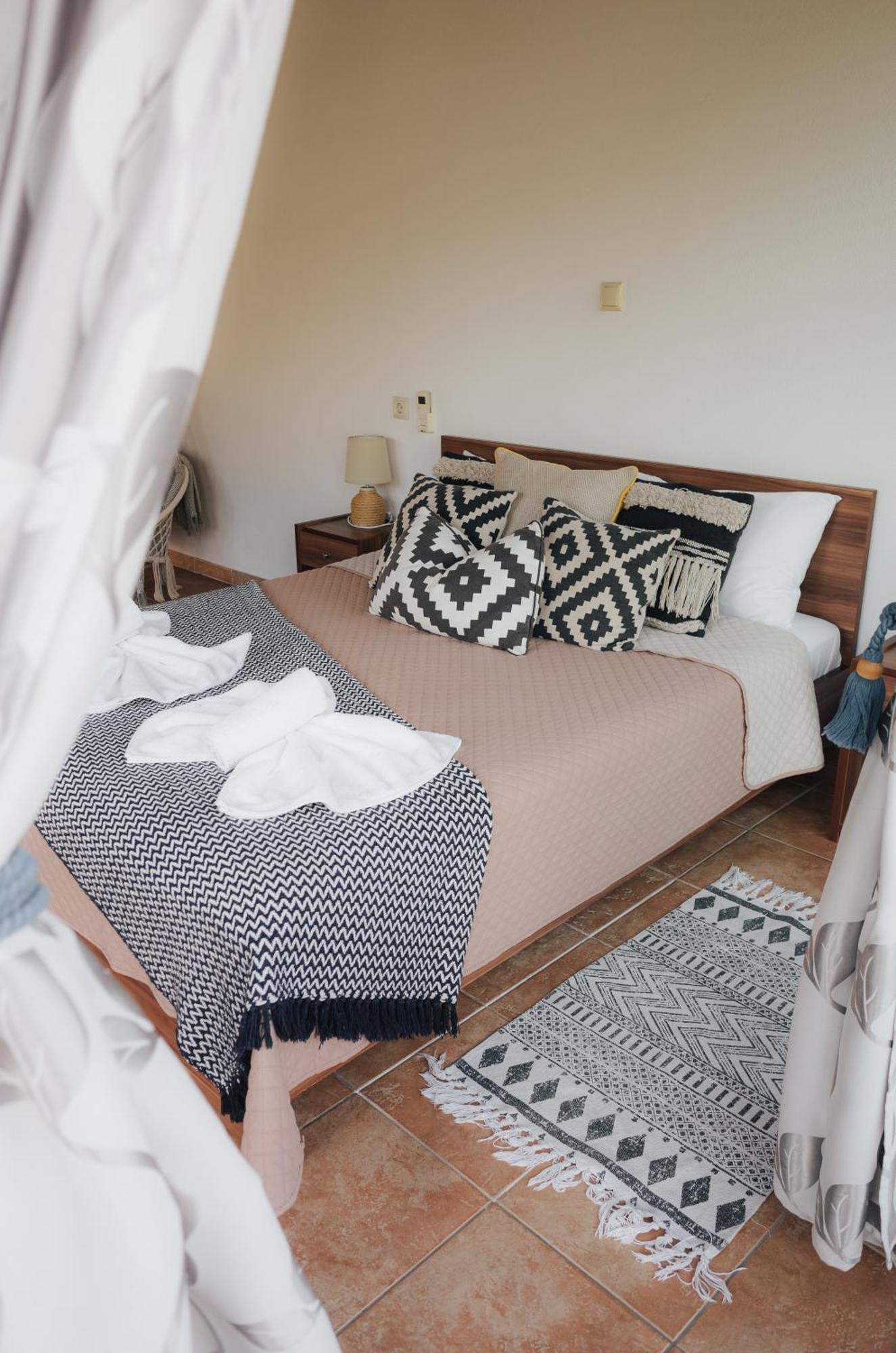 Lefteris Apartment