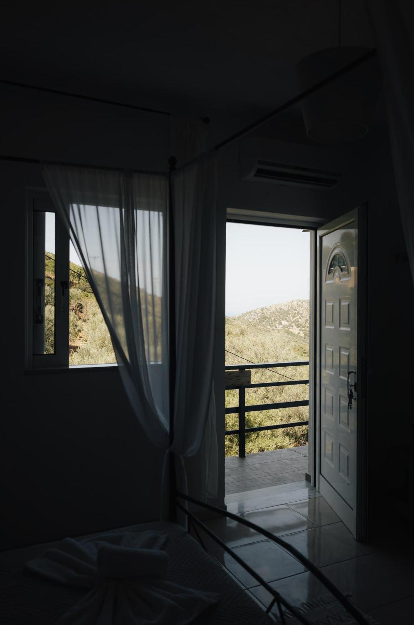 Lefteris Kambos (Crete)