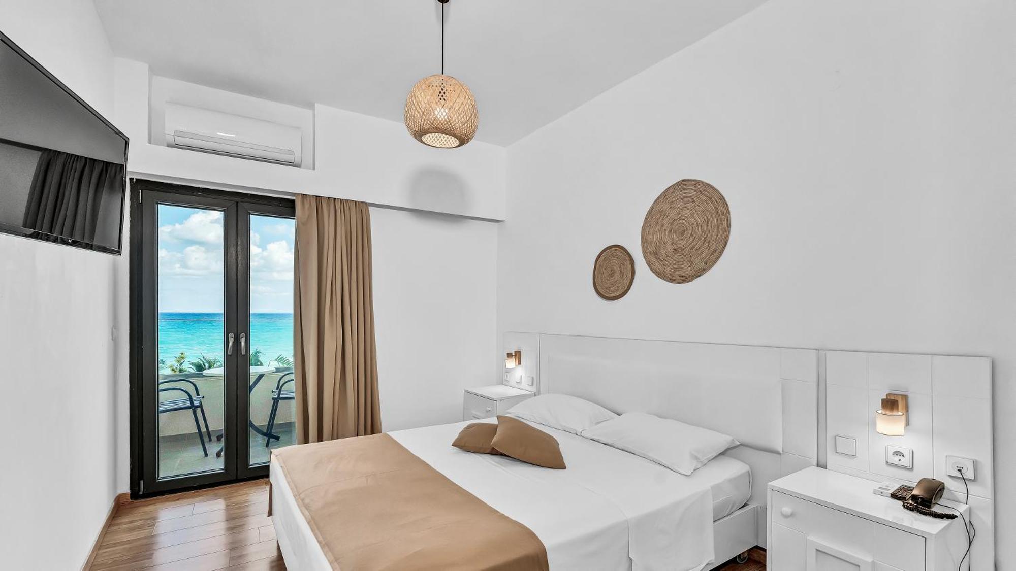 Hotel Sunset 3*