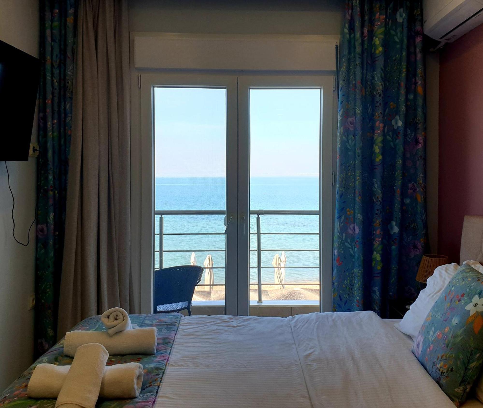 Aparthotel Aigialos *