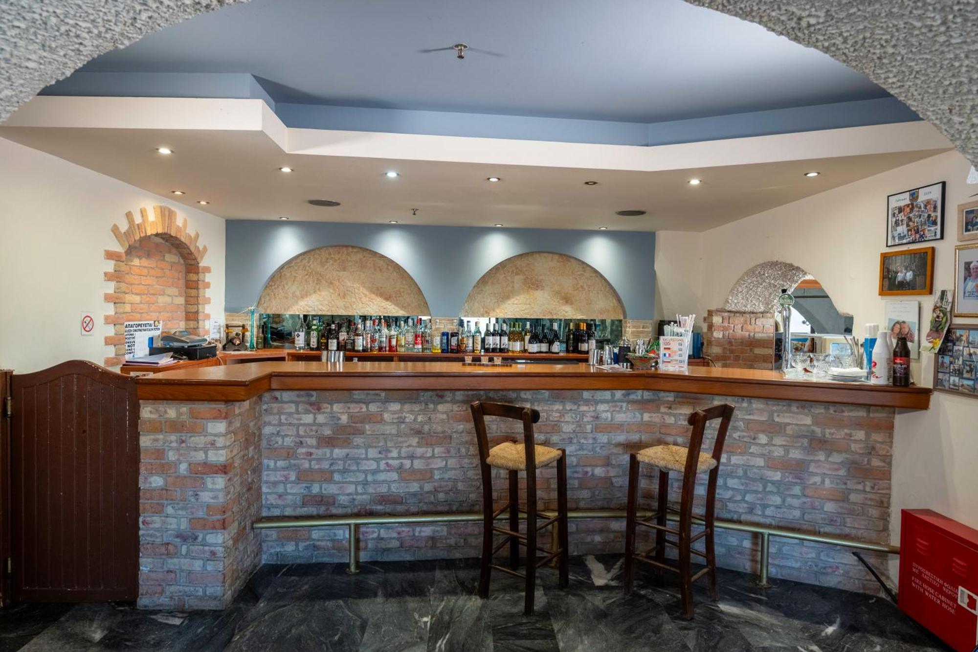 Erato Hotel