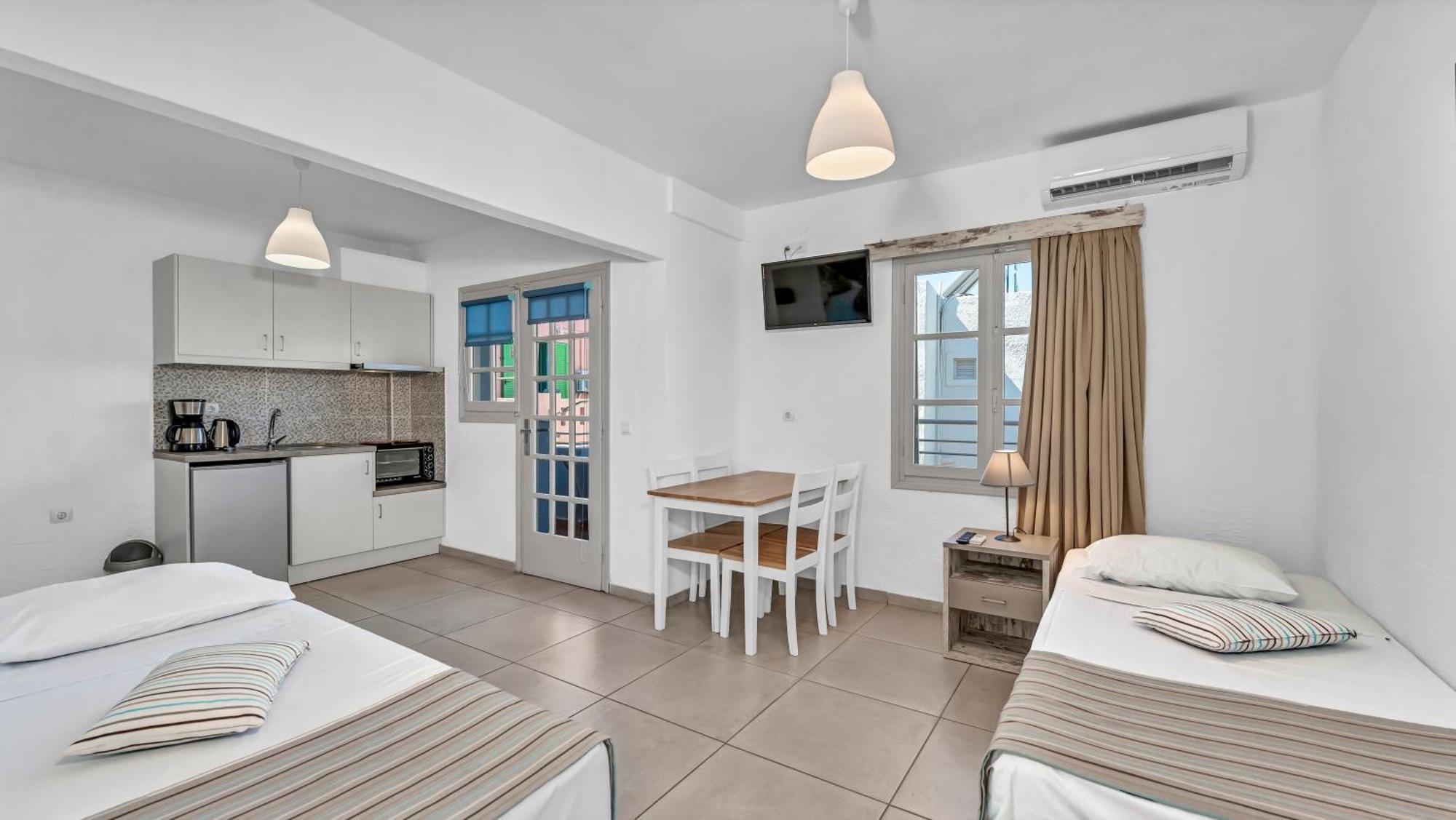 Erato Hotel