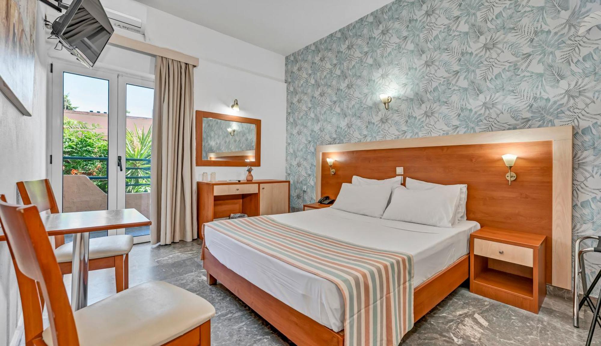 Erato Hotel